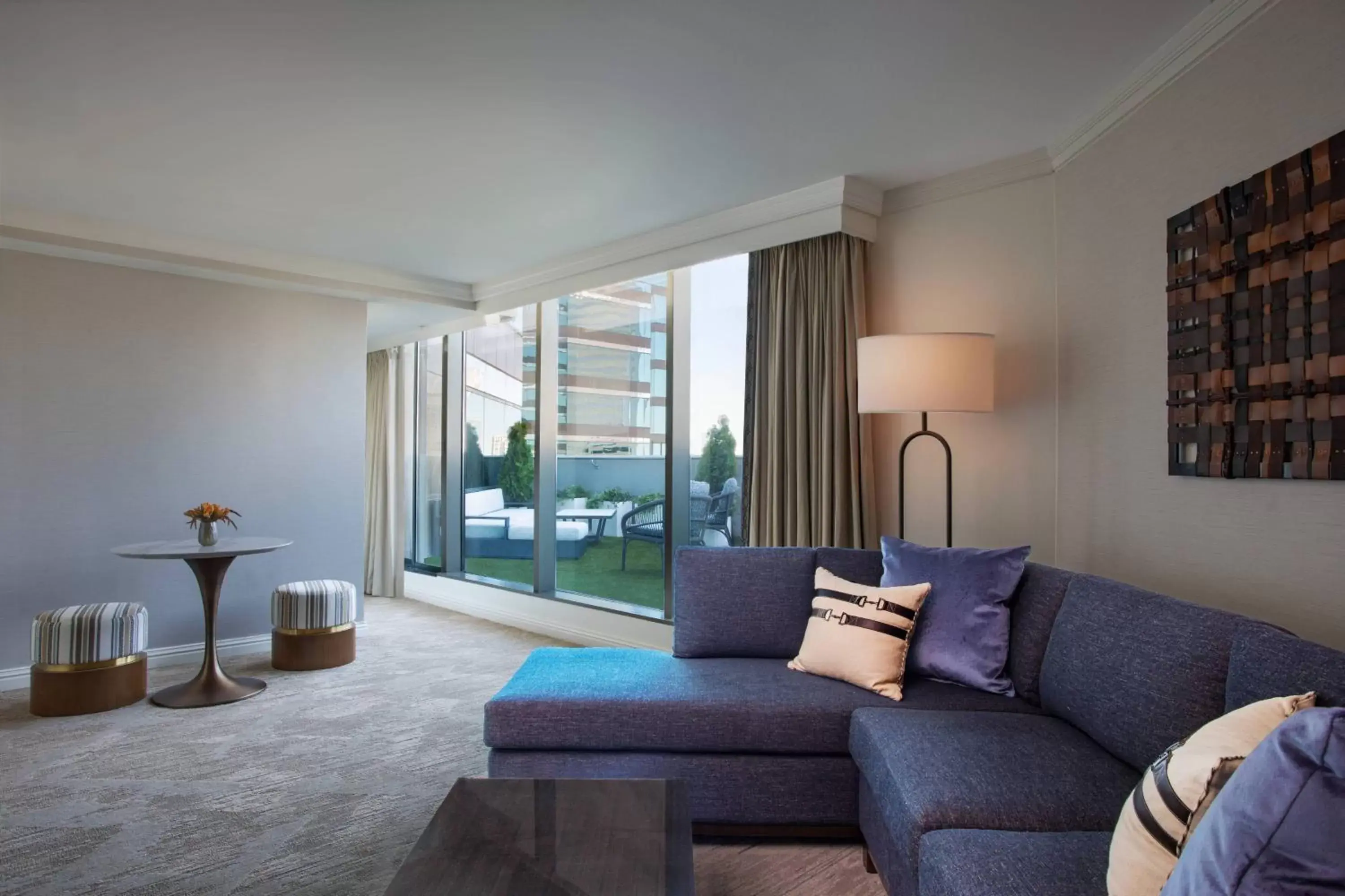 Living room, Seating Area in JW Marriott Atlanta Buckhead