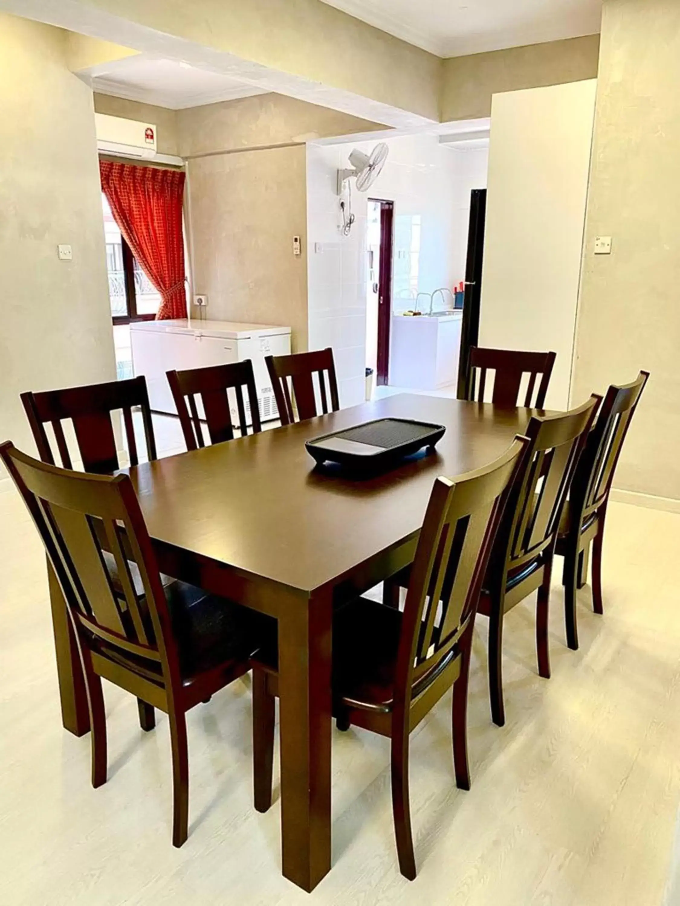 Dining Area in Promenade Service Apartment