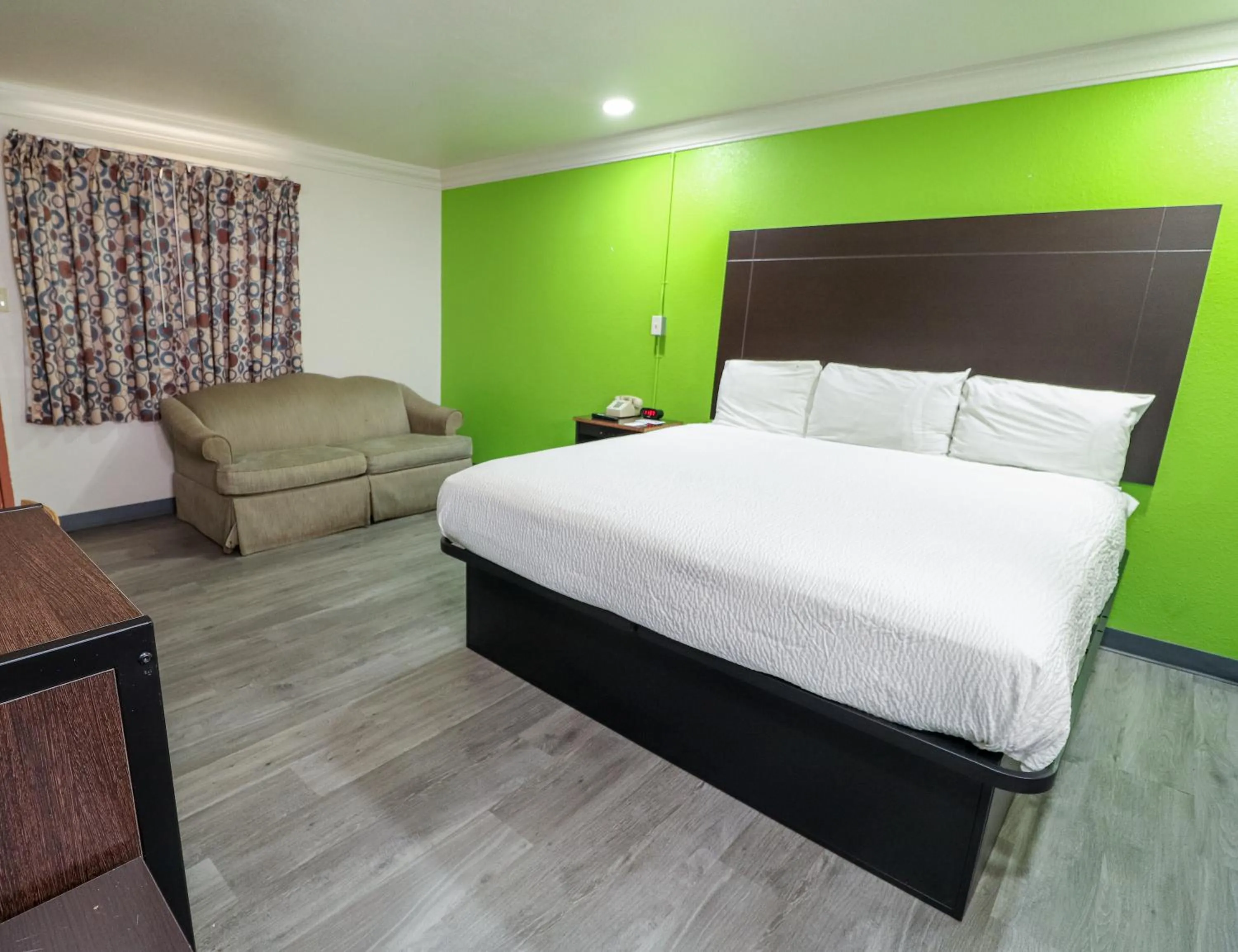 Bed in Rodeway Inn San Antonio Lackland AFB - SeaWorld