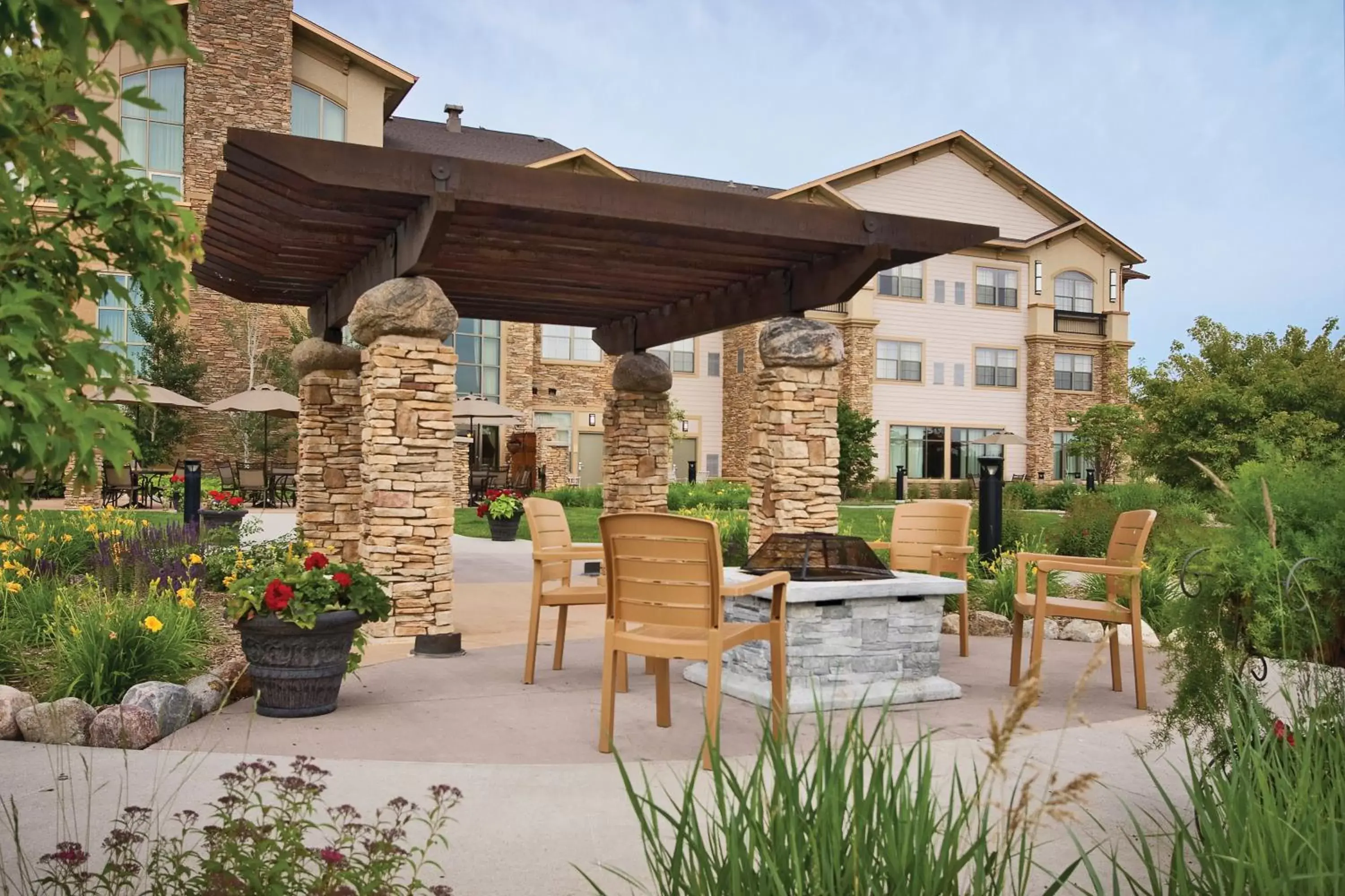 Patio in ClubHouse Hotel Sioux Falls