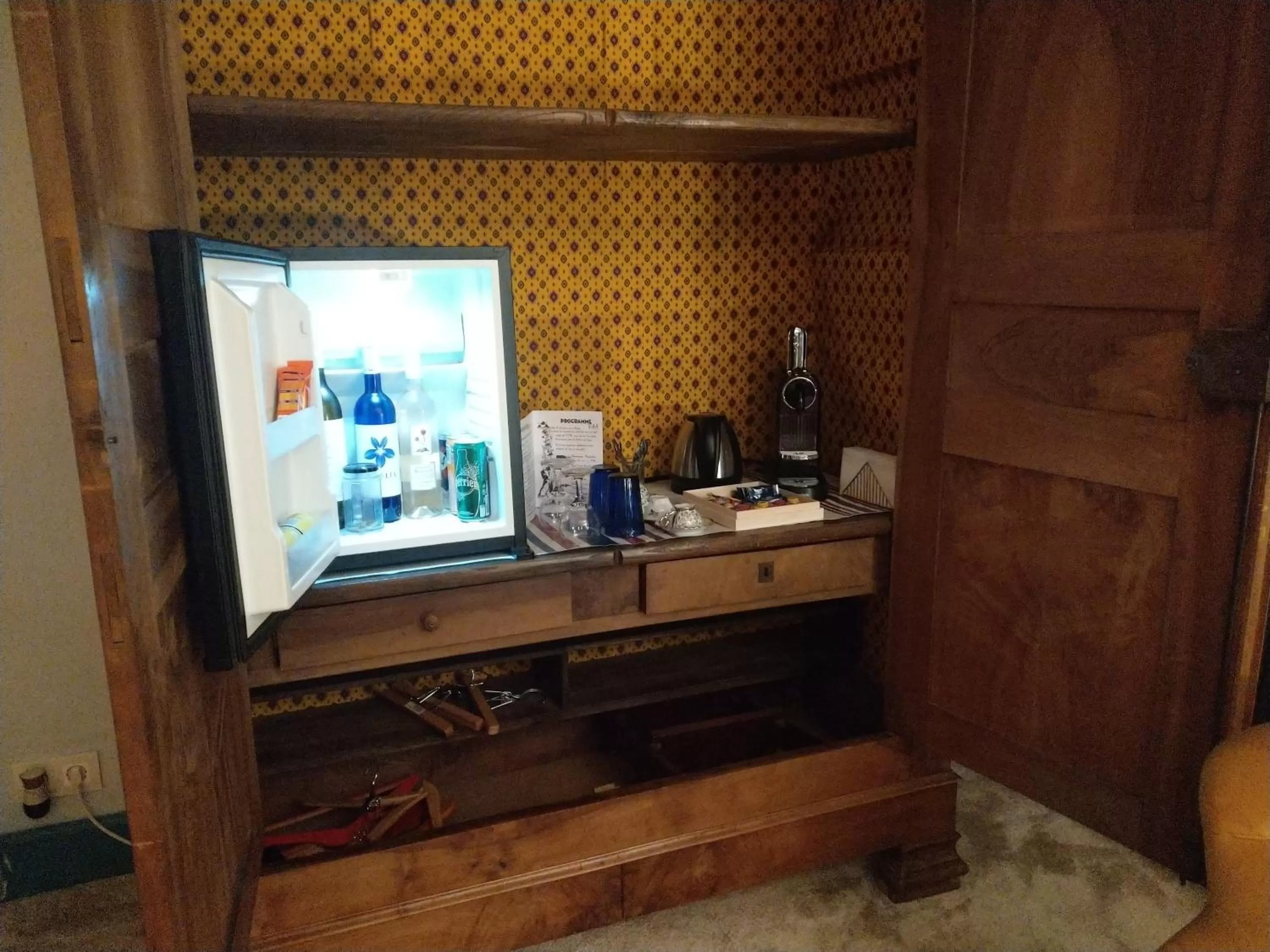 Coffee/tea facilities in Le Grand Barrois