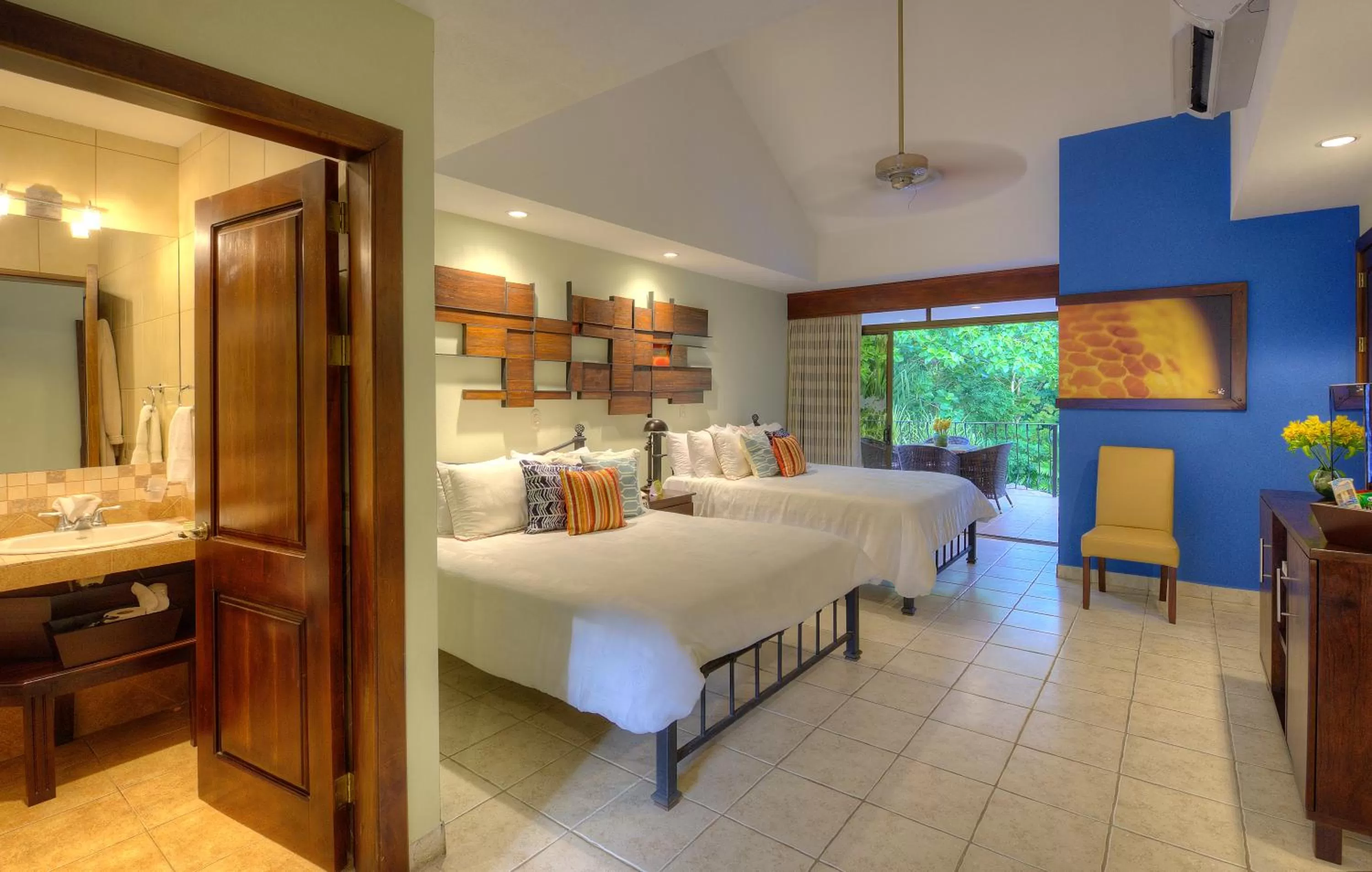 Day, Bed in Pumilio Mountain & Ocean Hotel