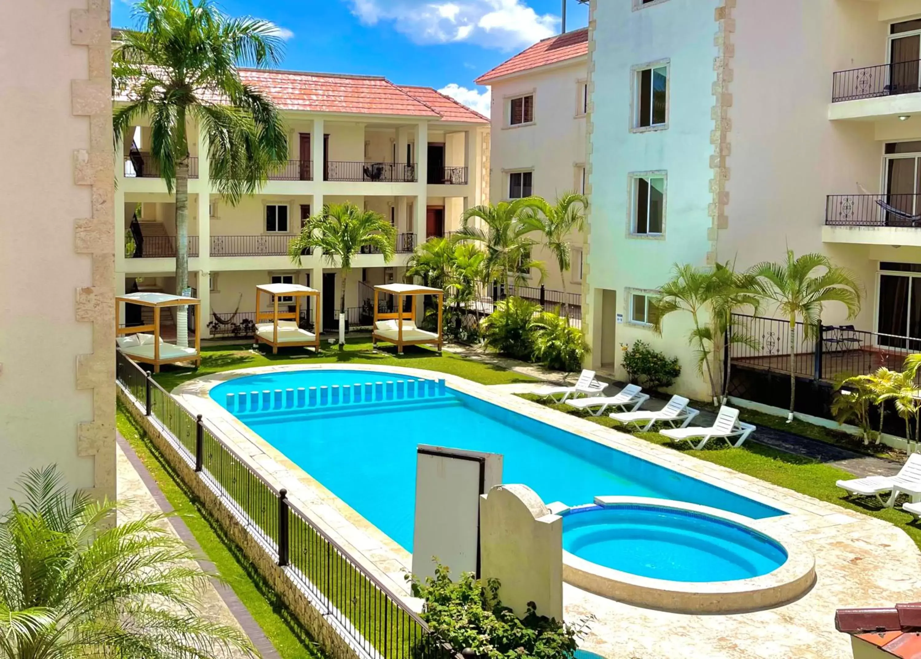 Property building, Swimming Pool in Punta Cana Seven Beaches