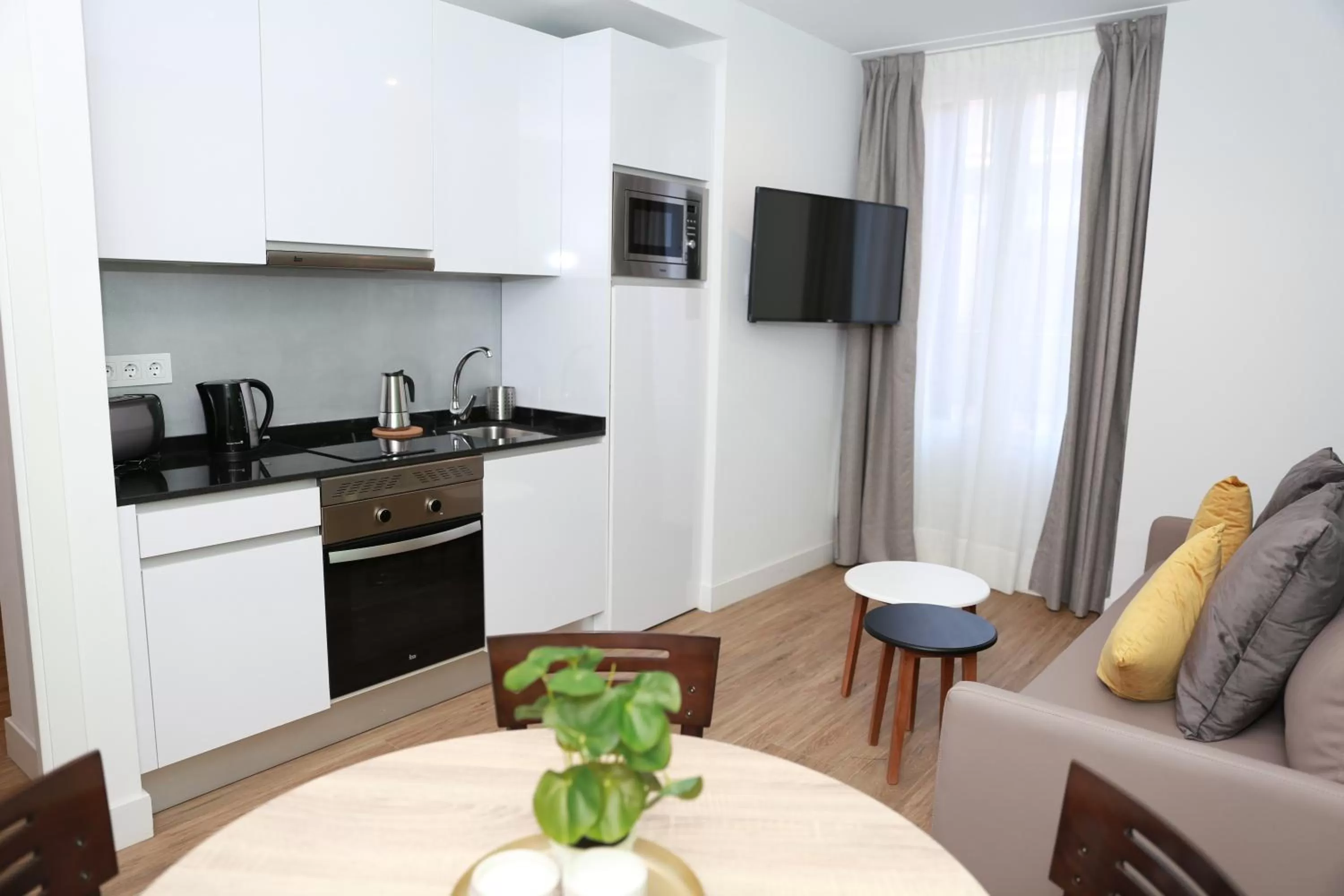 Dining area in New Point Opera