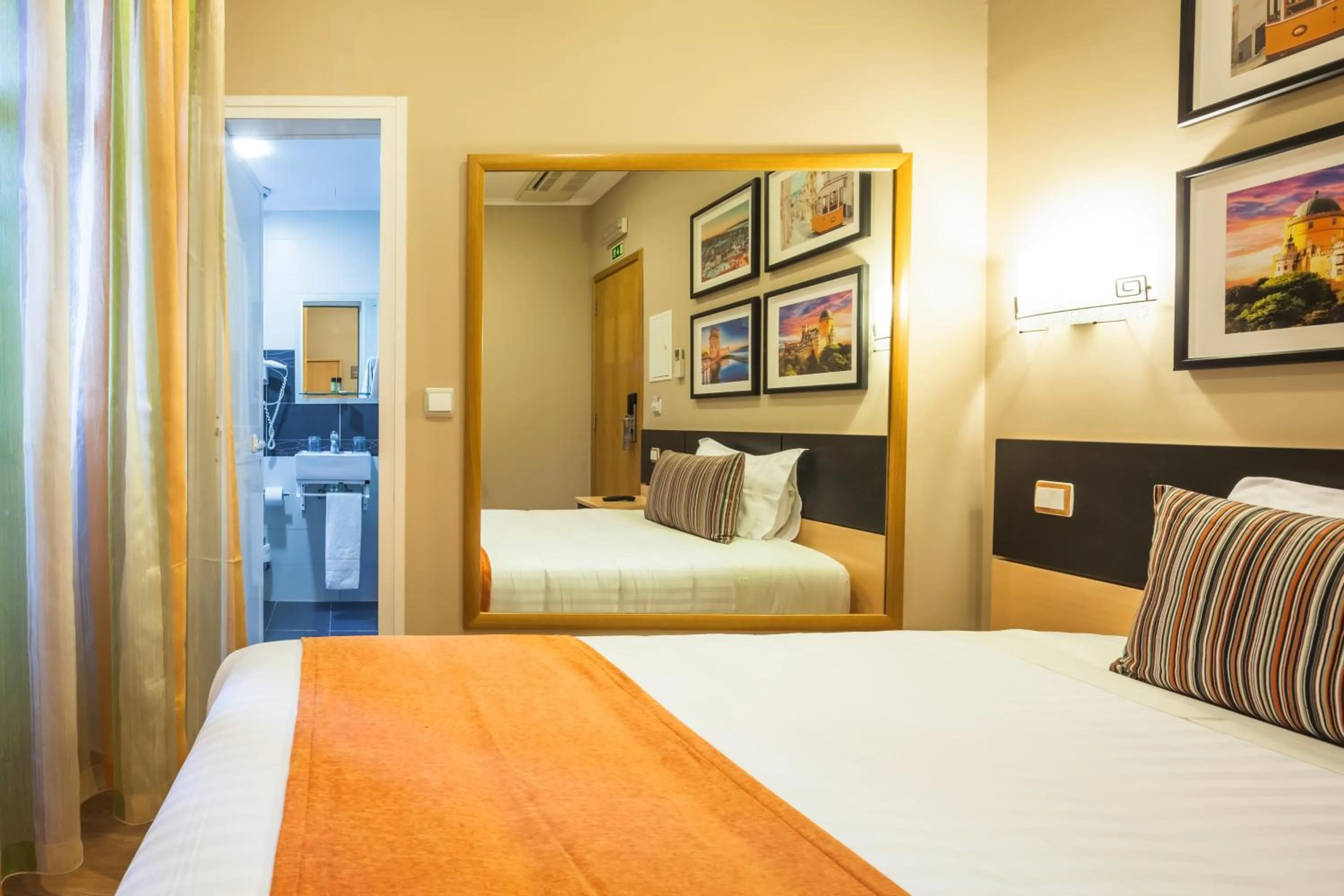 Bedroom, Bed in Vila Nova Guesthouse