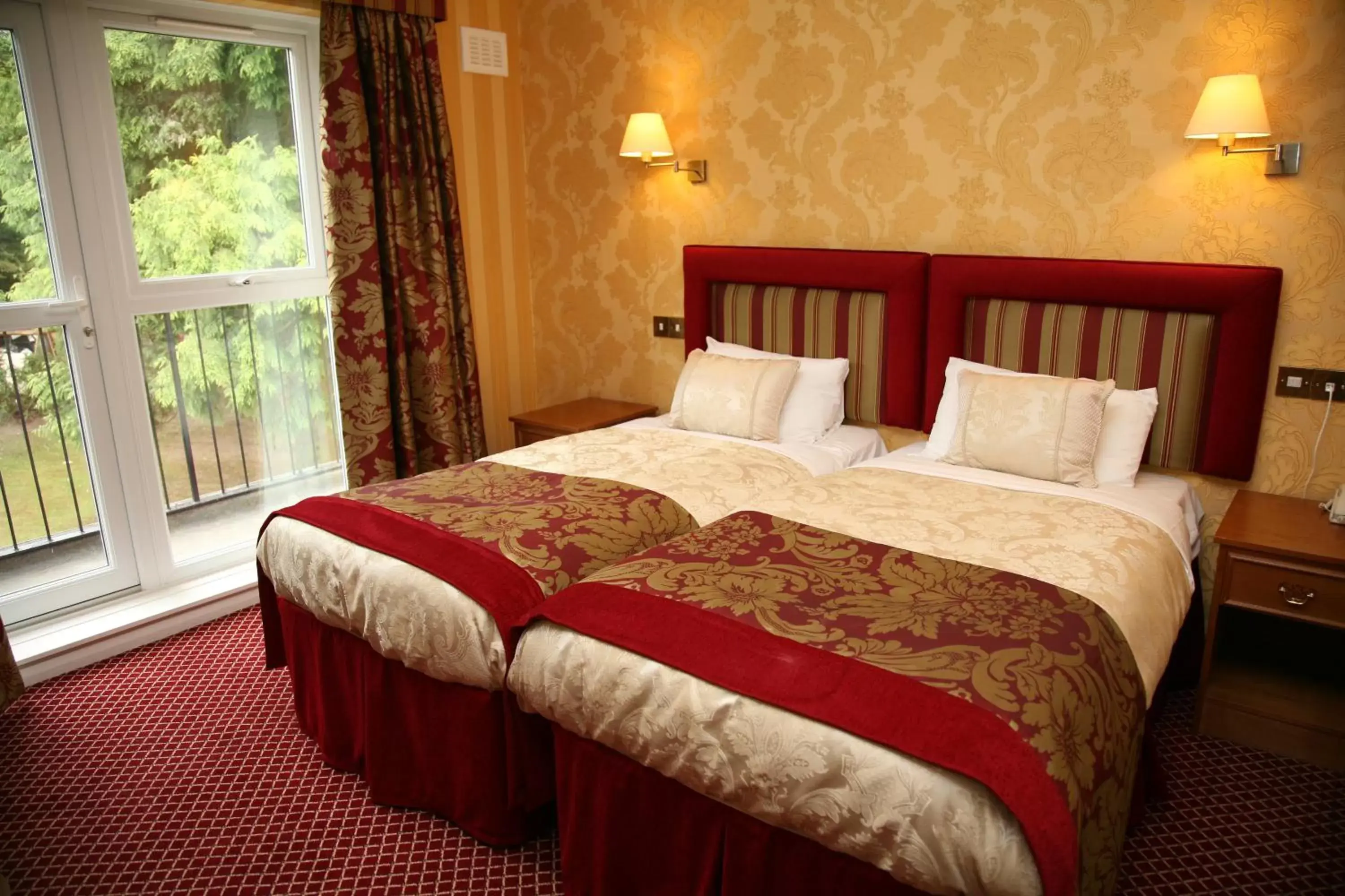 Bed in Buckatree Hall Hotel