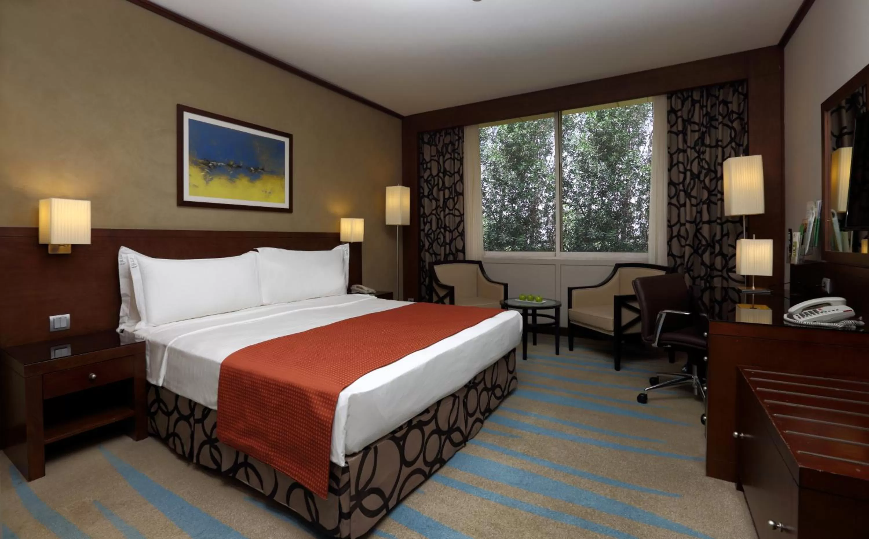 Photo of the whole room, Bed in Holiday Inn Riyadh Izdihar by IHG