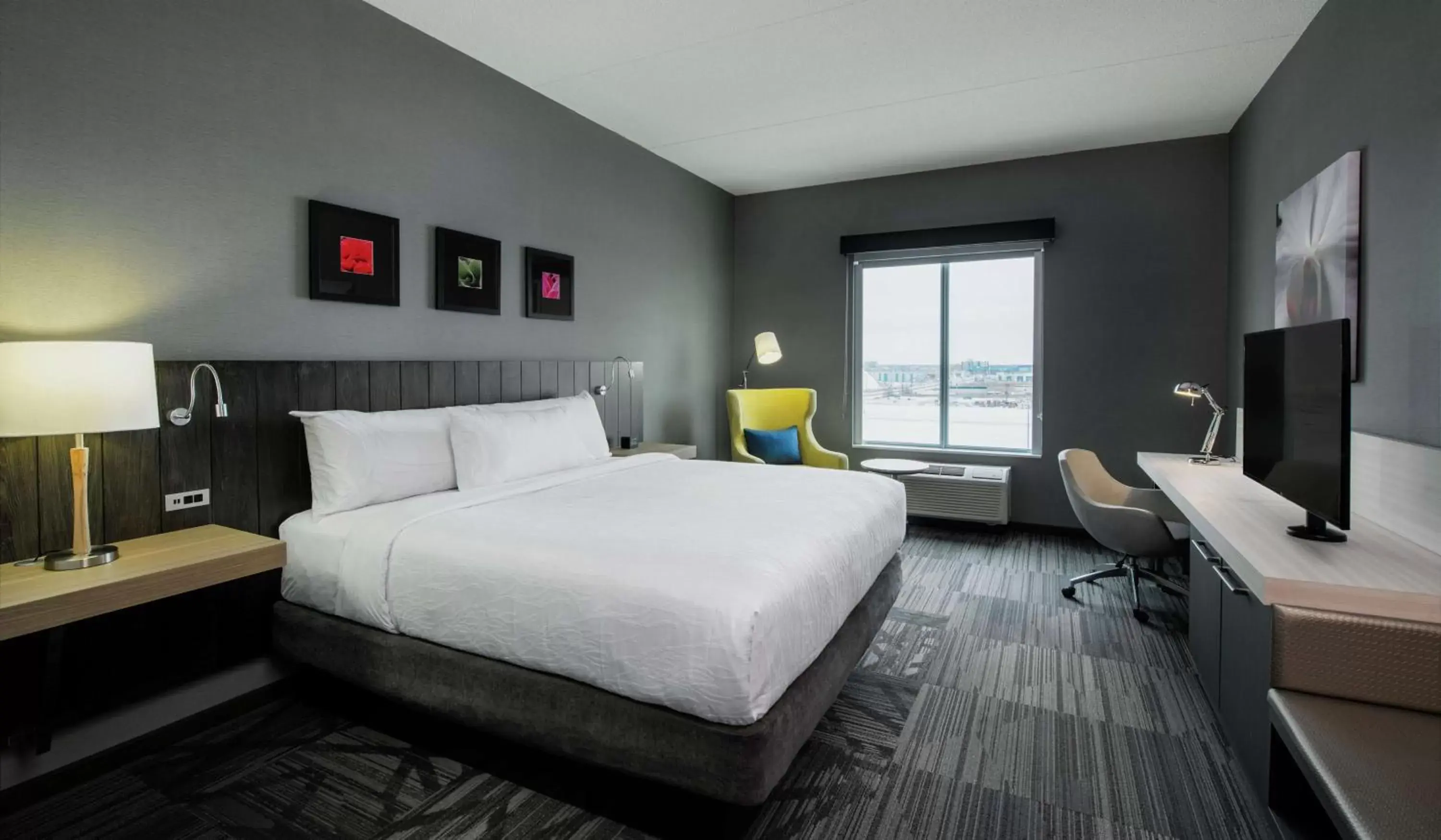Bedroom in Hilton Garden Inn Winnipeg South