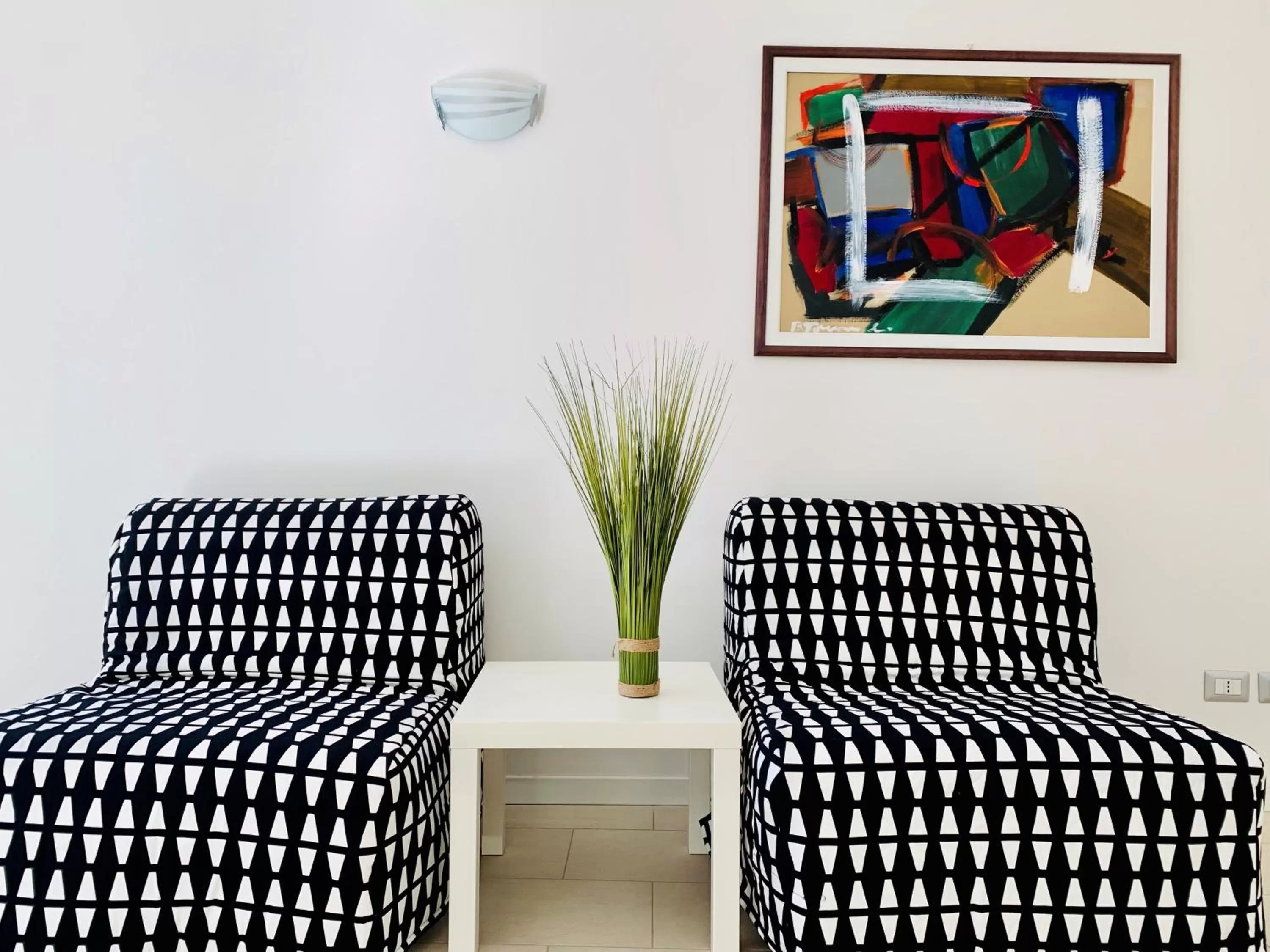 Living room in Front Lake Apartment Bardolino