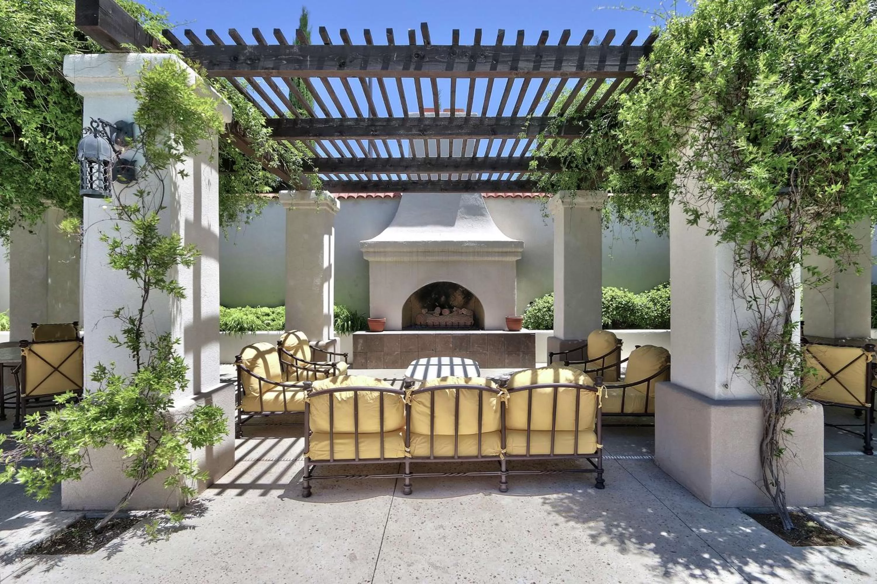 Property building in Hilton Garden Inn Las Cruces