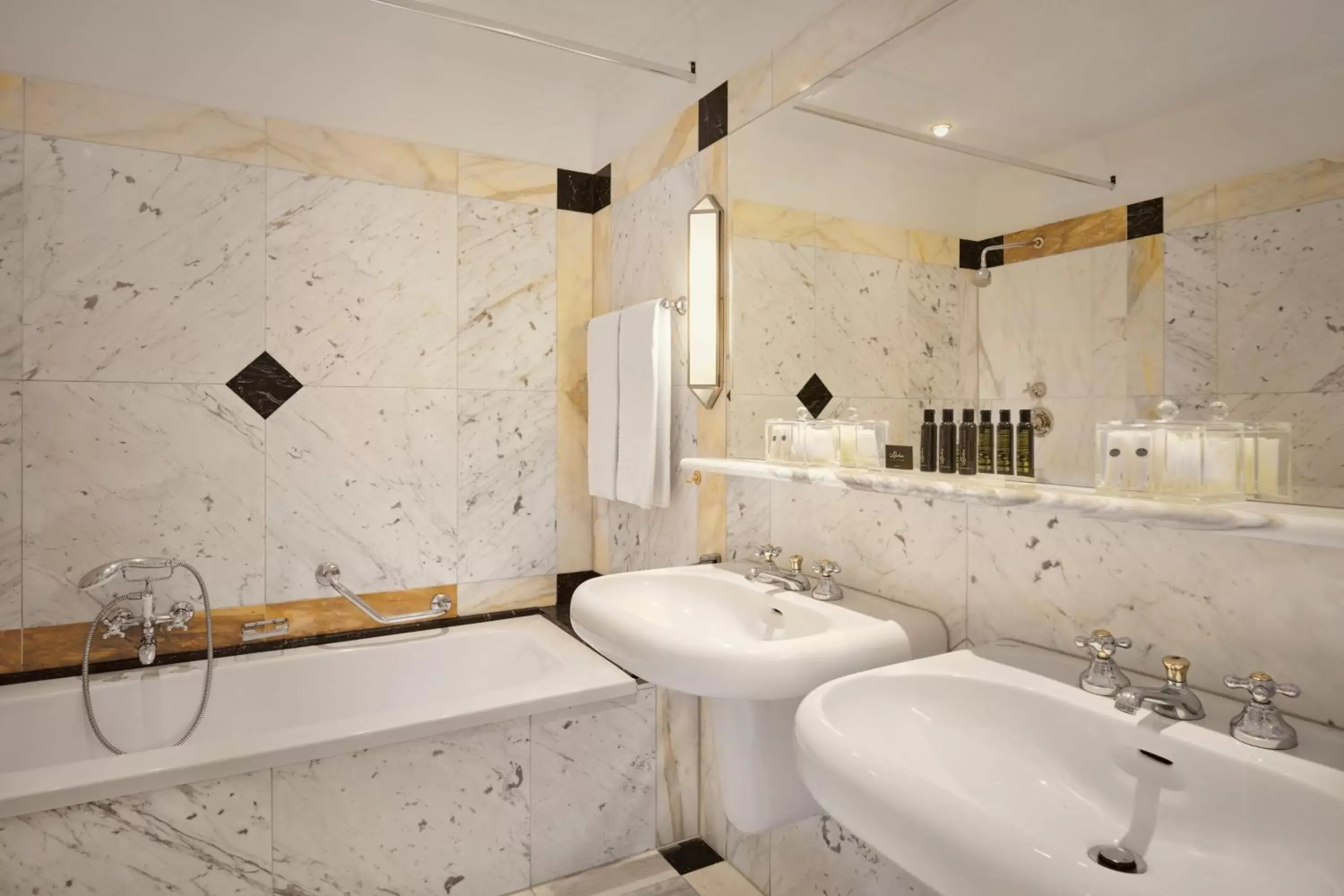 Photo of the whole room, Bathroom in Hotel Bristol, a Luxury Collection Hotel, Vienna