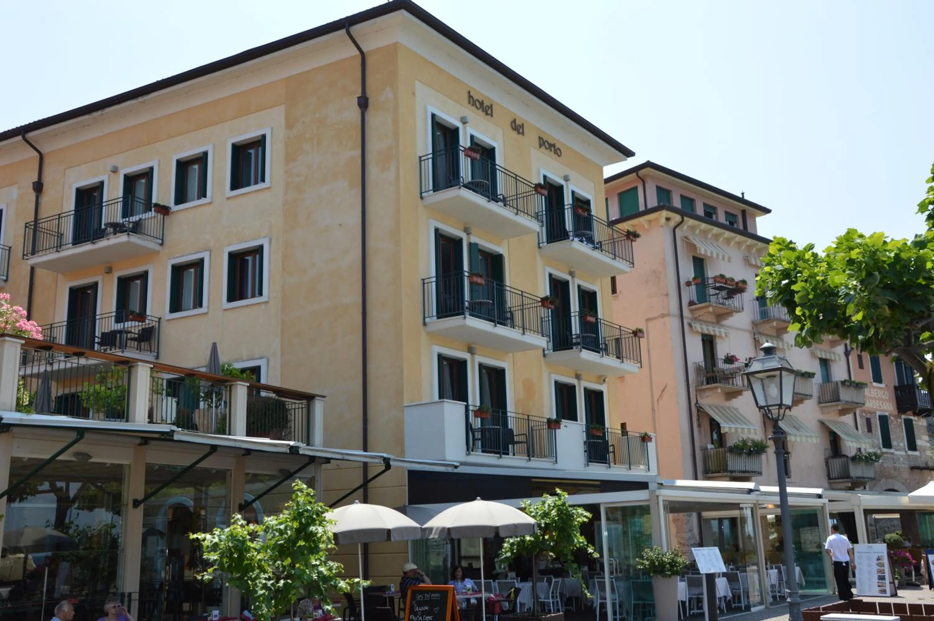 Facade/entrance in Hotel Del Porto