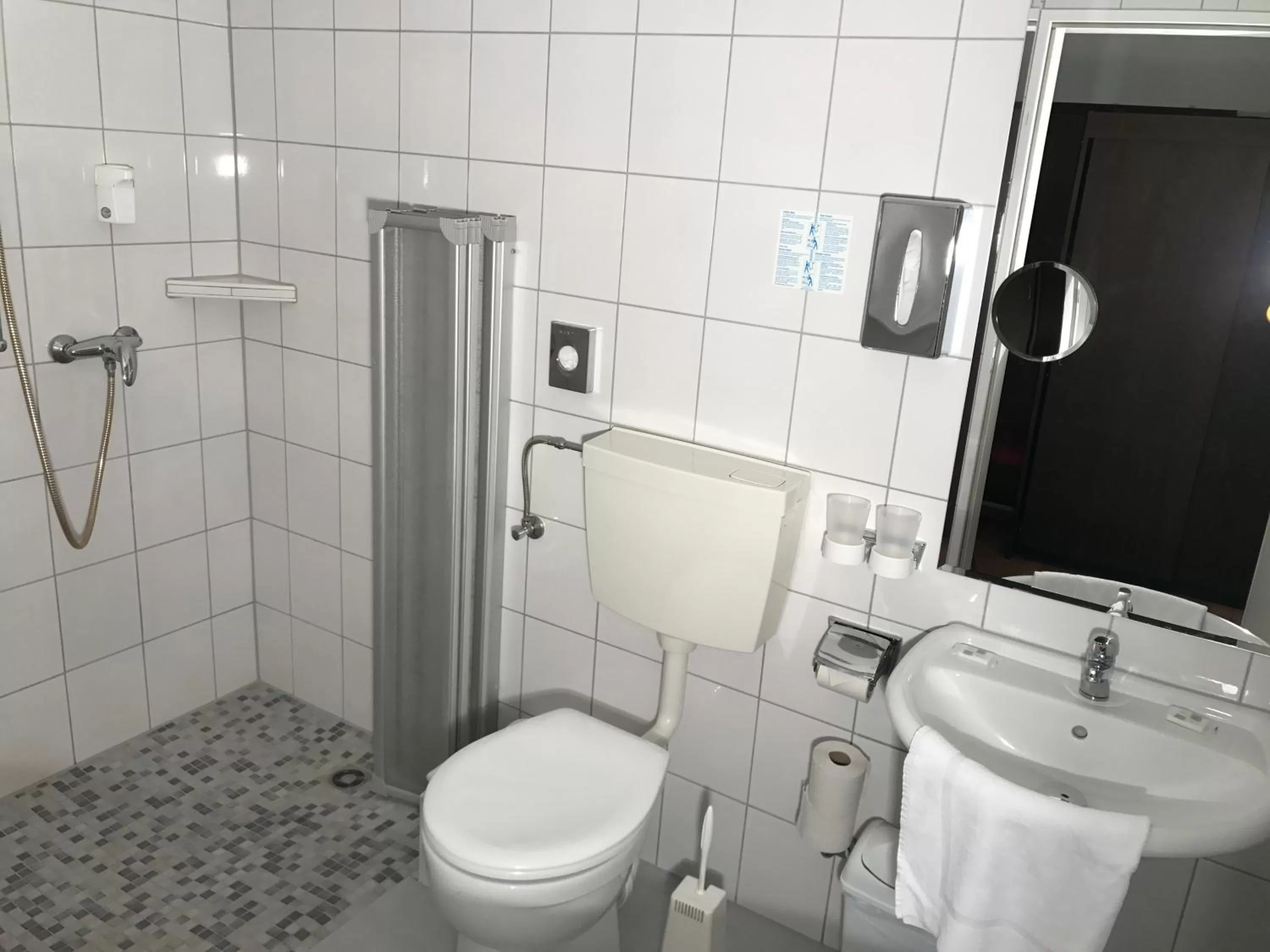 Bathroom in Hotel Rheinlust