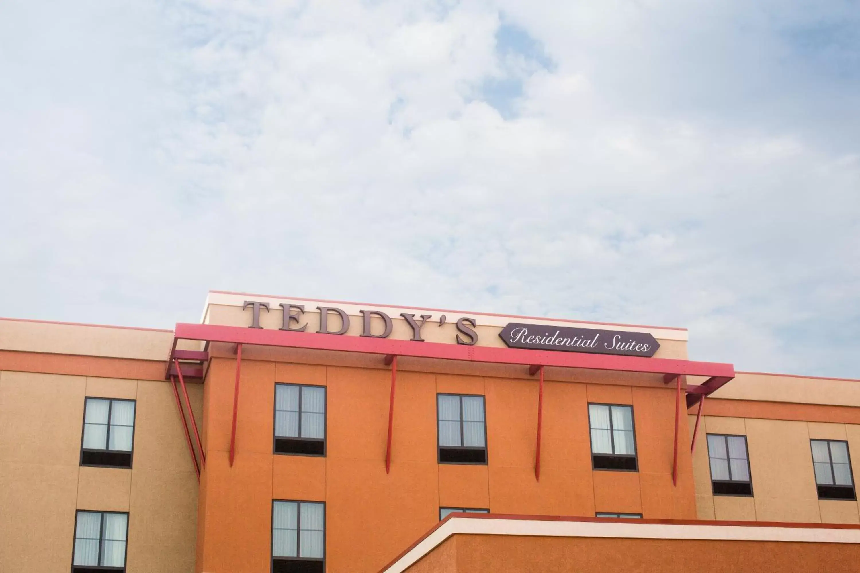 Facade/entrance, Property Building in Teddy's Residential Suites Watford City
