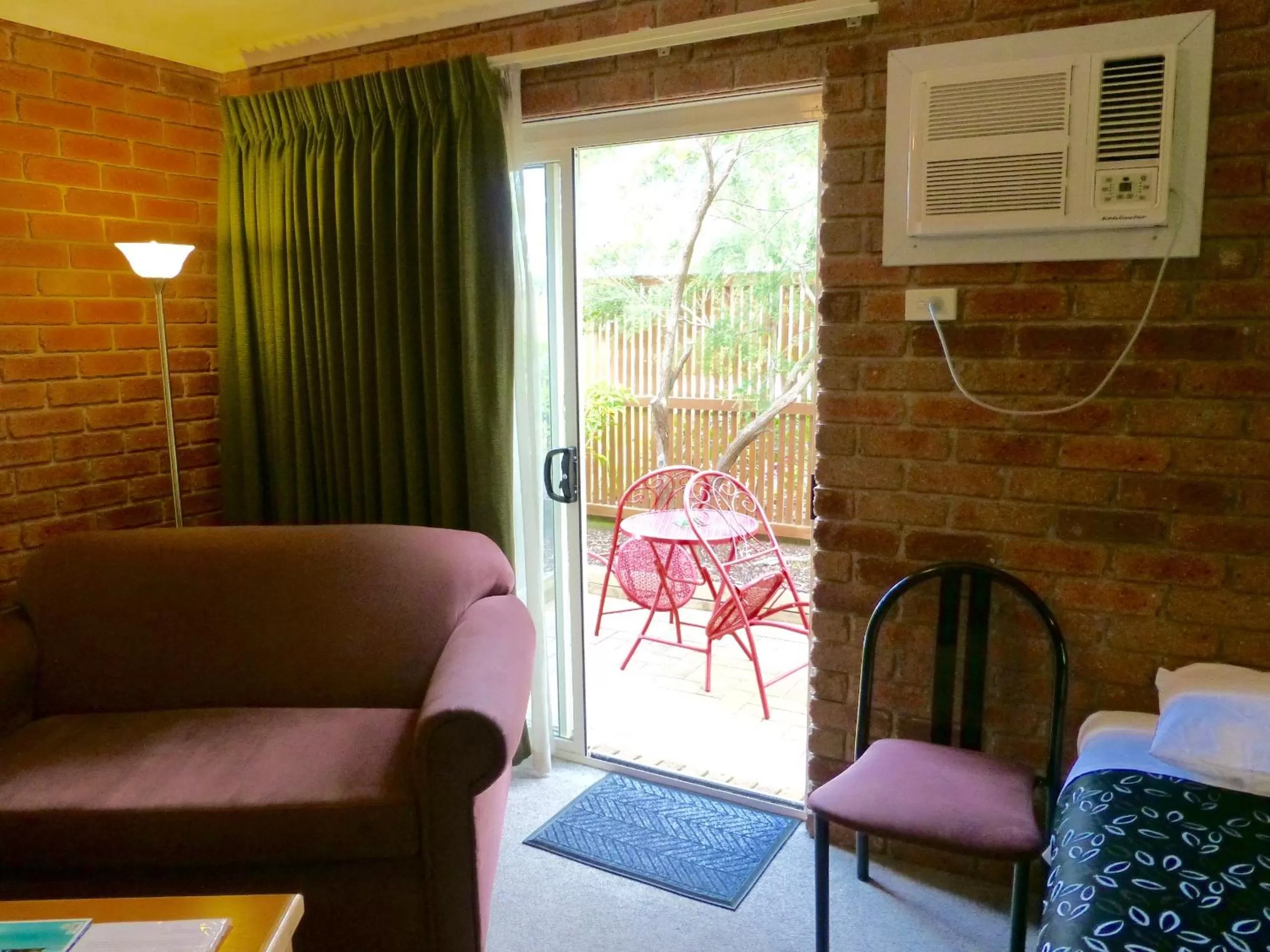 Garden view in Inverloch Central Motor Inn