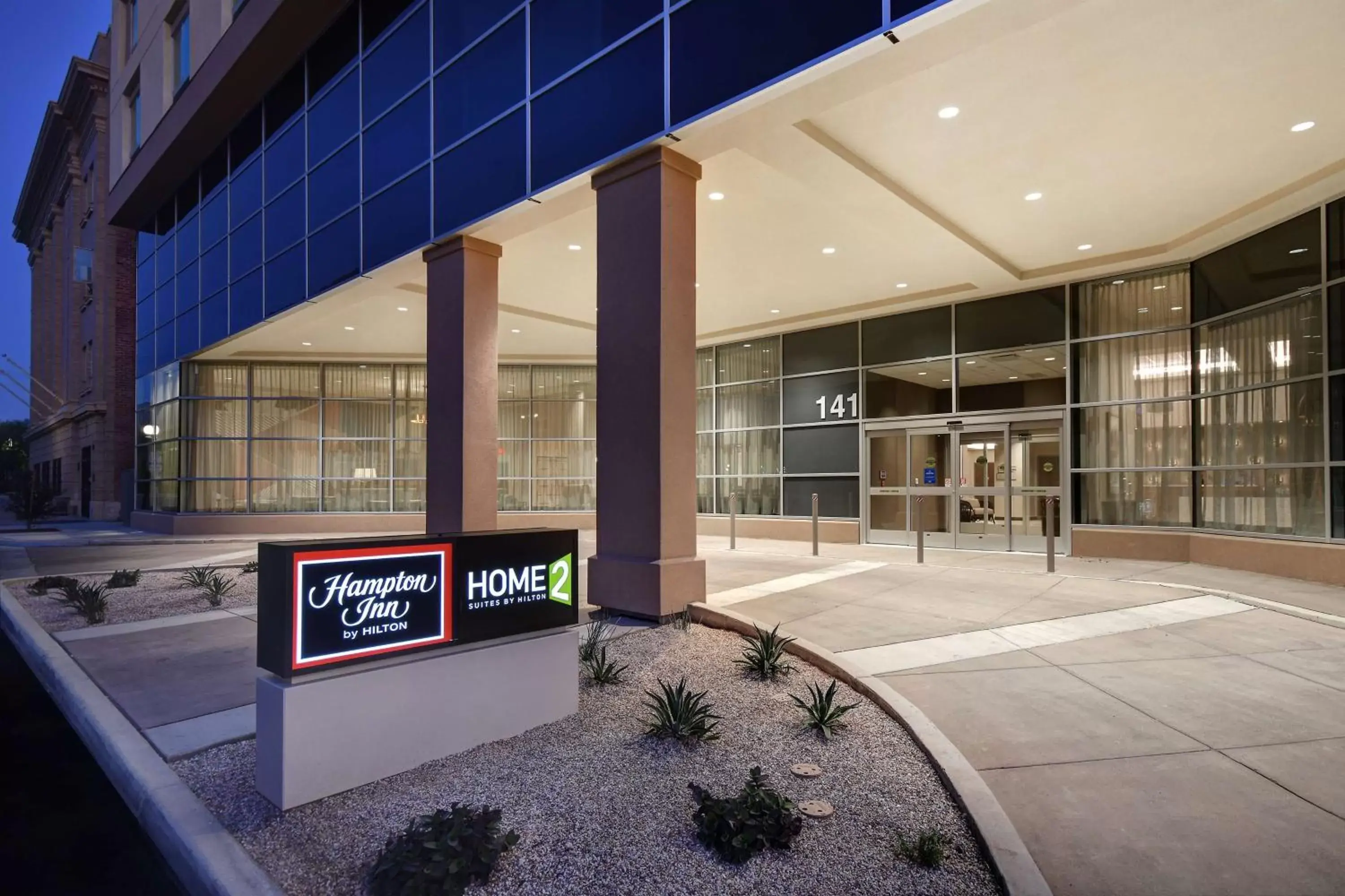 Property building in Hampton Inn Tucson Downtown, Az