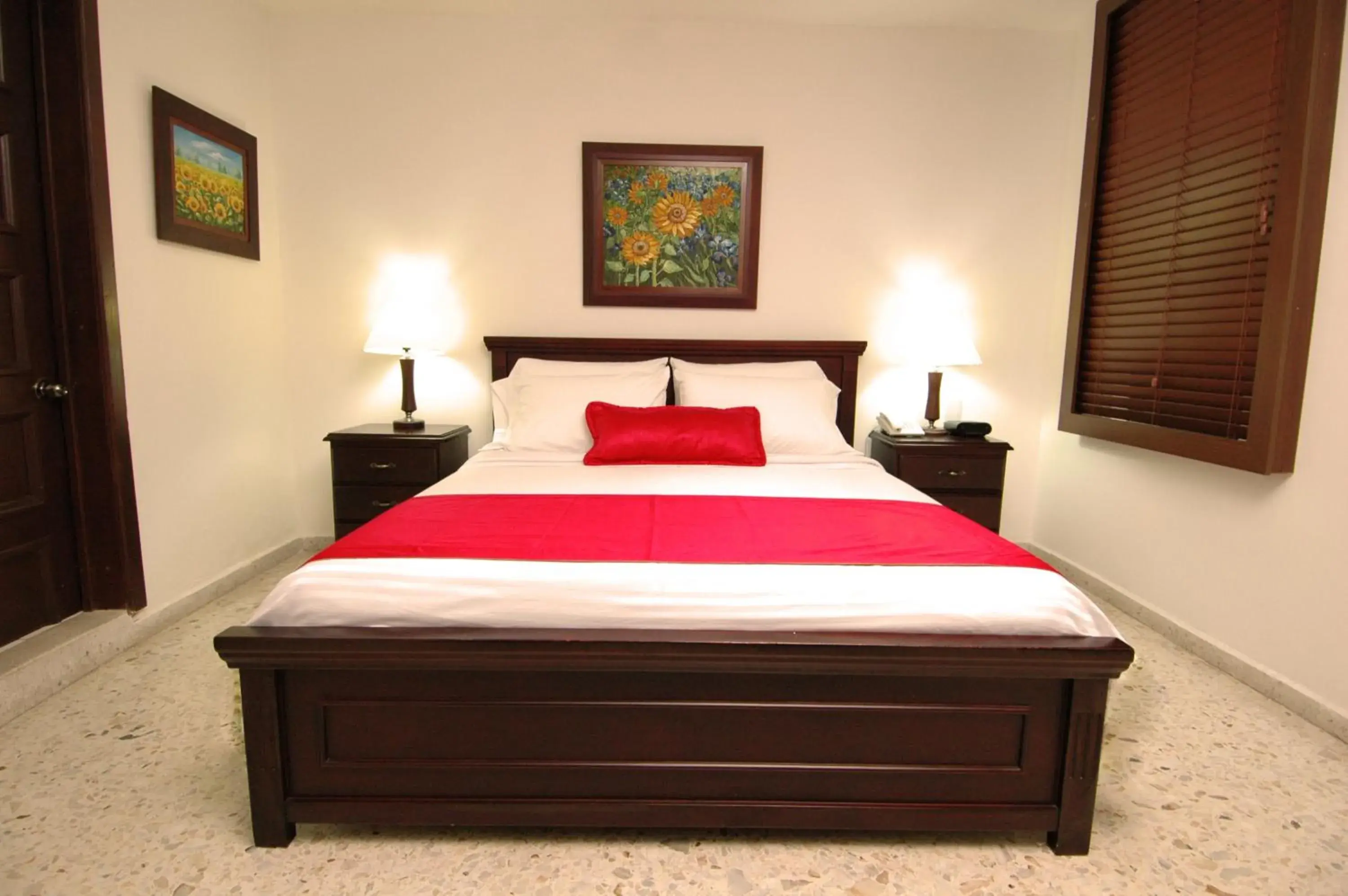 Bedroom, Bed in Hotel Karlo