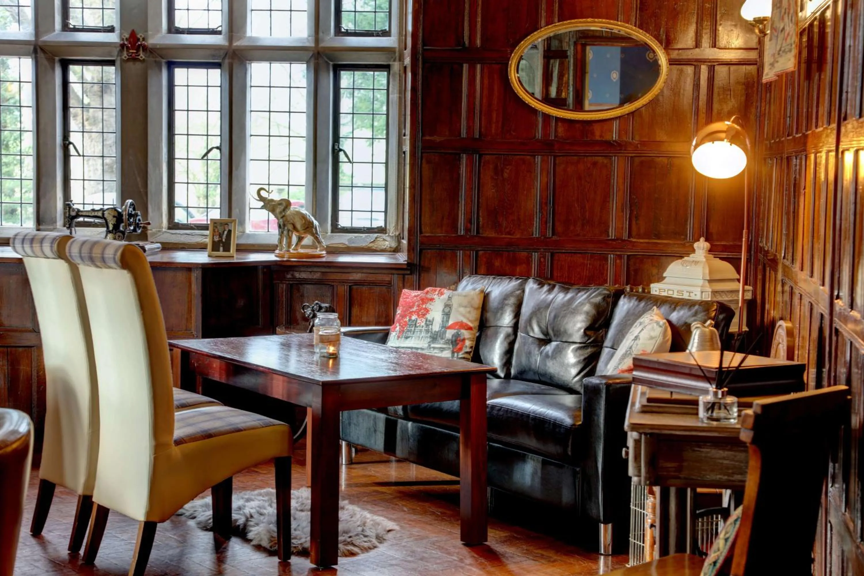 Property building in Rogerthorpe Manor Hotel