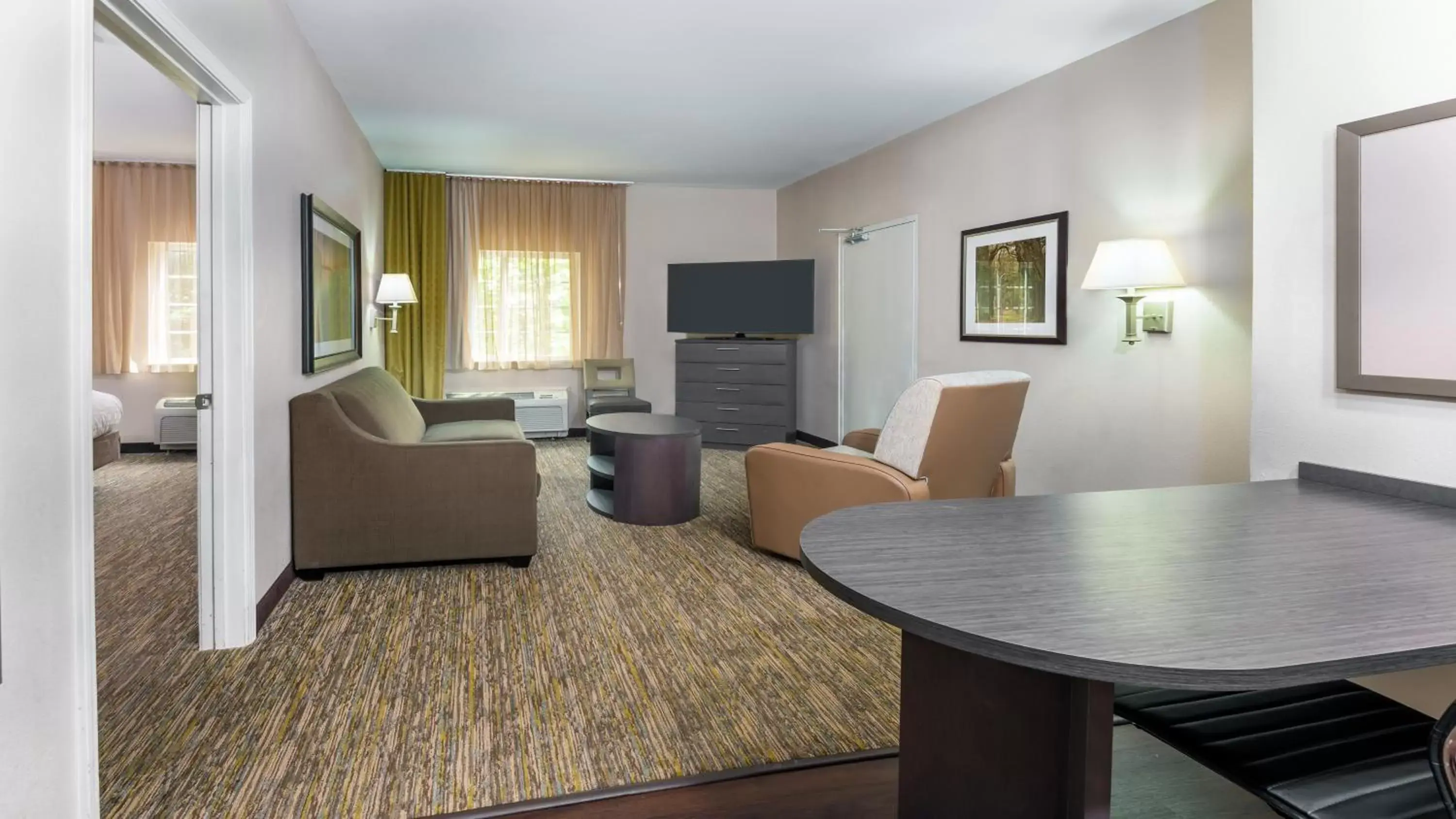 Photo of the whole room, Seating Area in Candlewood Suites Athens, an IHG Hotel