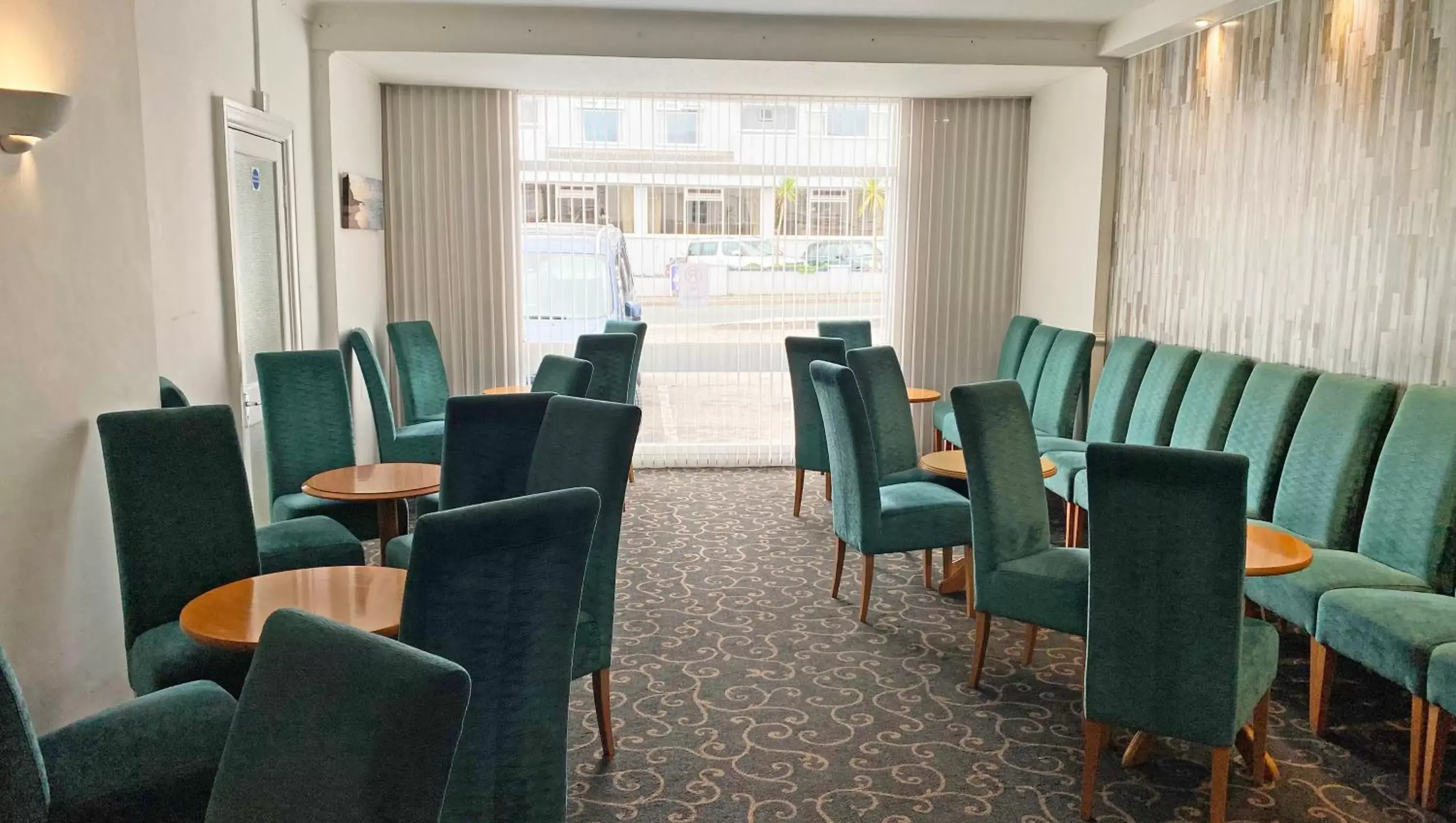 Seating area in Magnuson Hotel Sandy Lodge Newquay