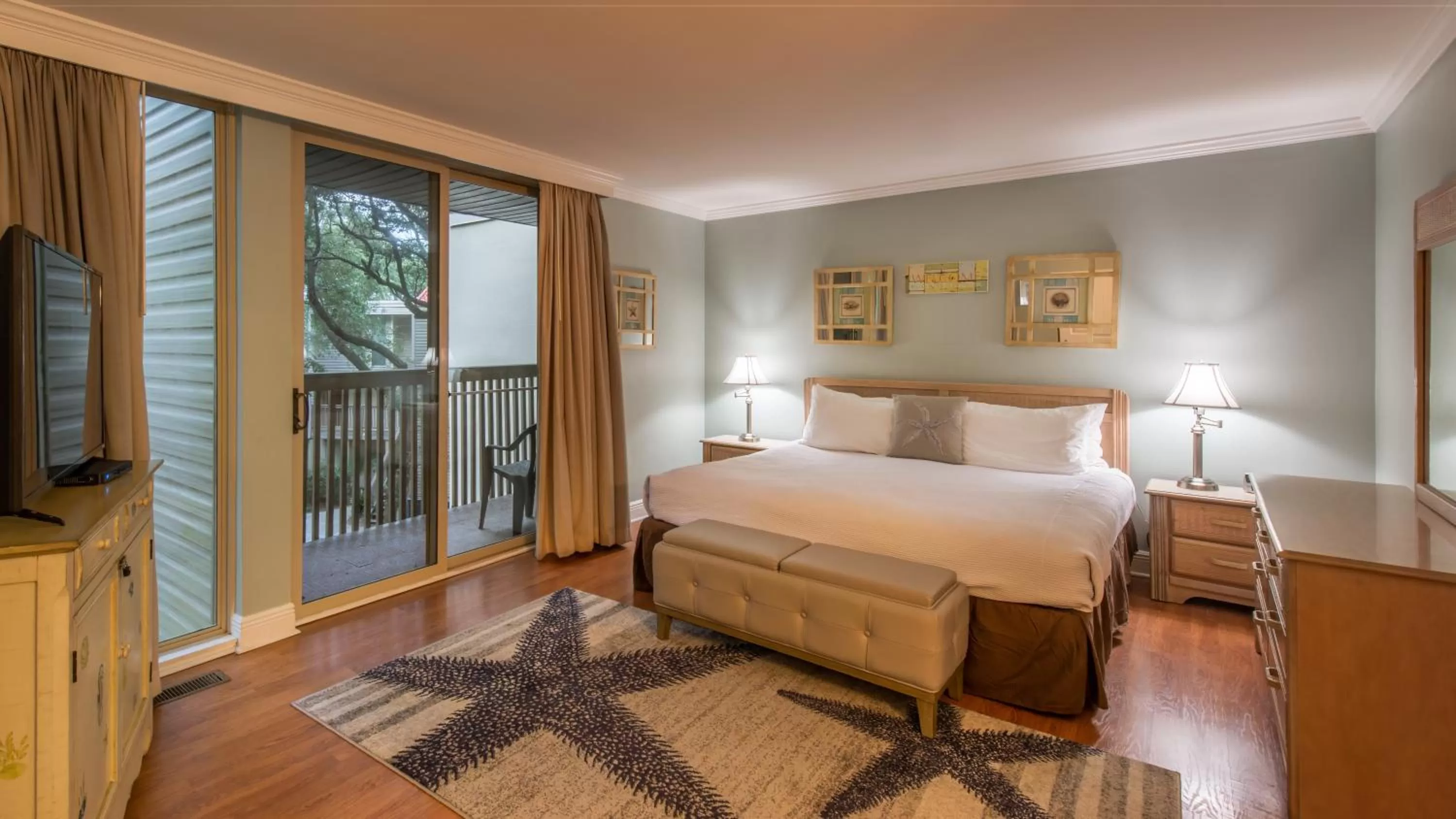 Bedroom, Bed in Villas by the Sea Resort & Conference Center