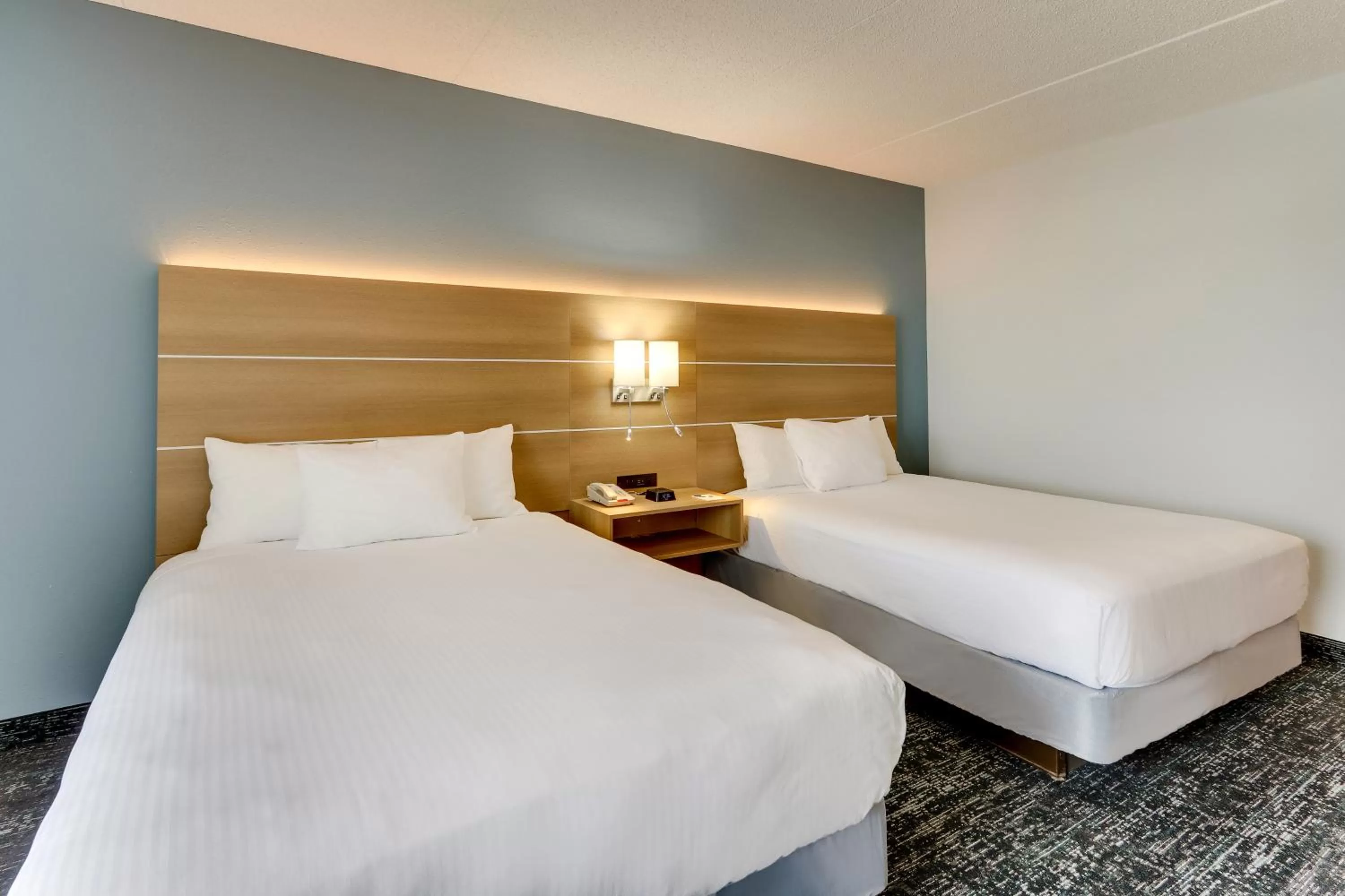 Bed in Parkshore Resort