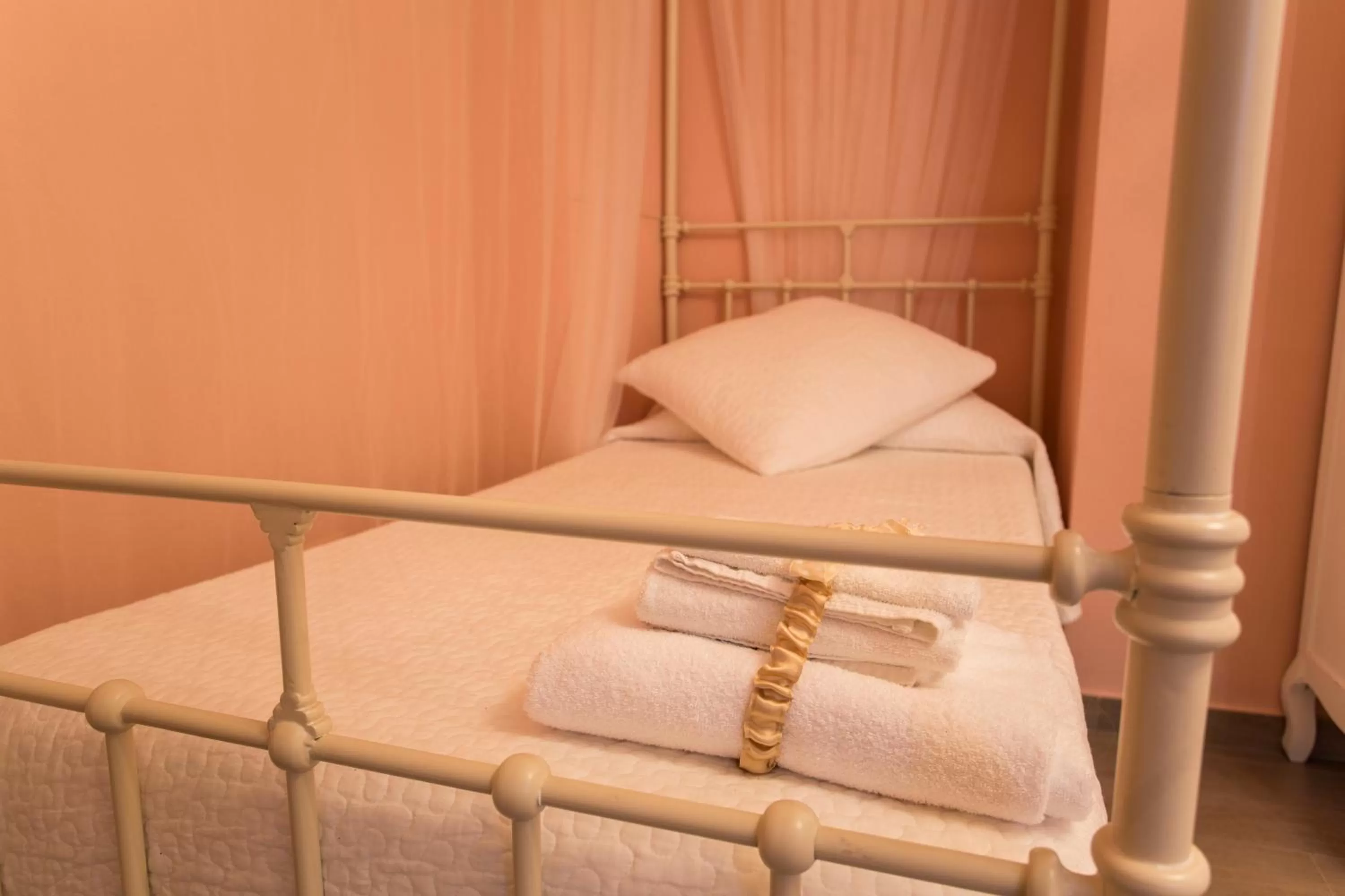 Bed in La Vecchia Tenenza B&B