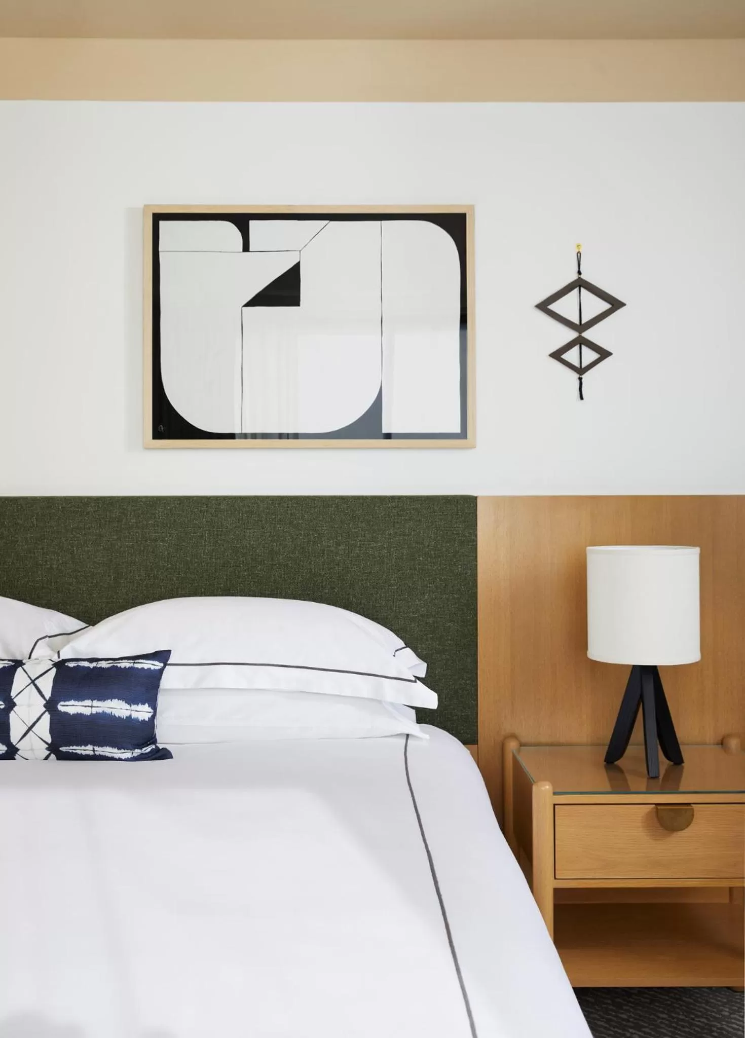 Photo of the whole room, Bed in Kimpton Hotel Enso by IHG