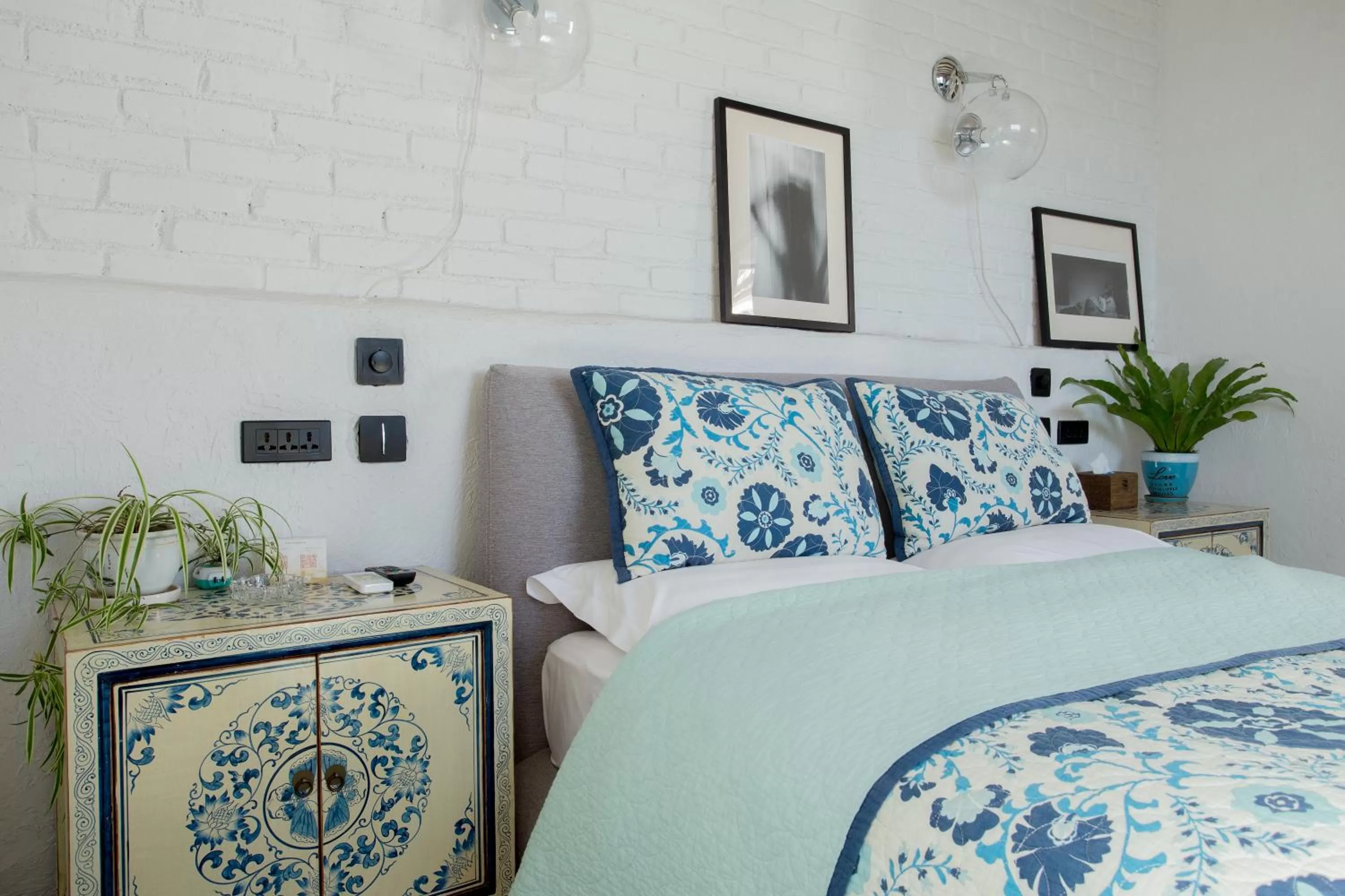 Bedroom, Bed in Hidden Hotel