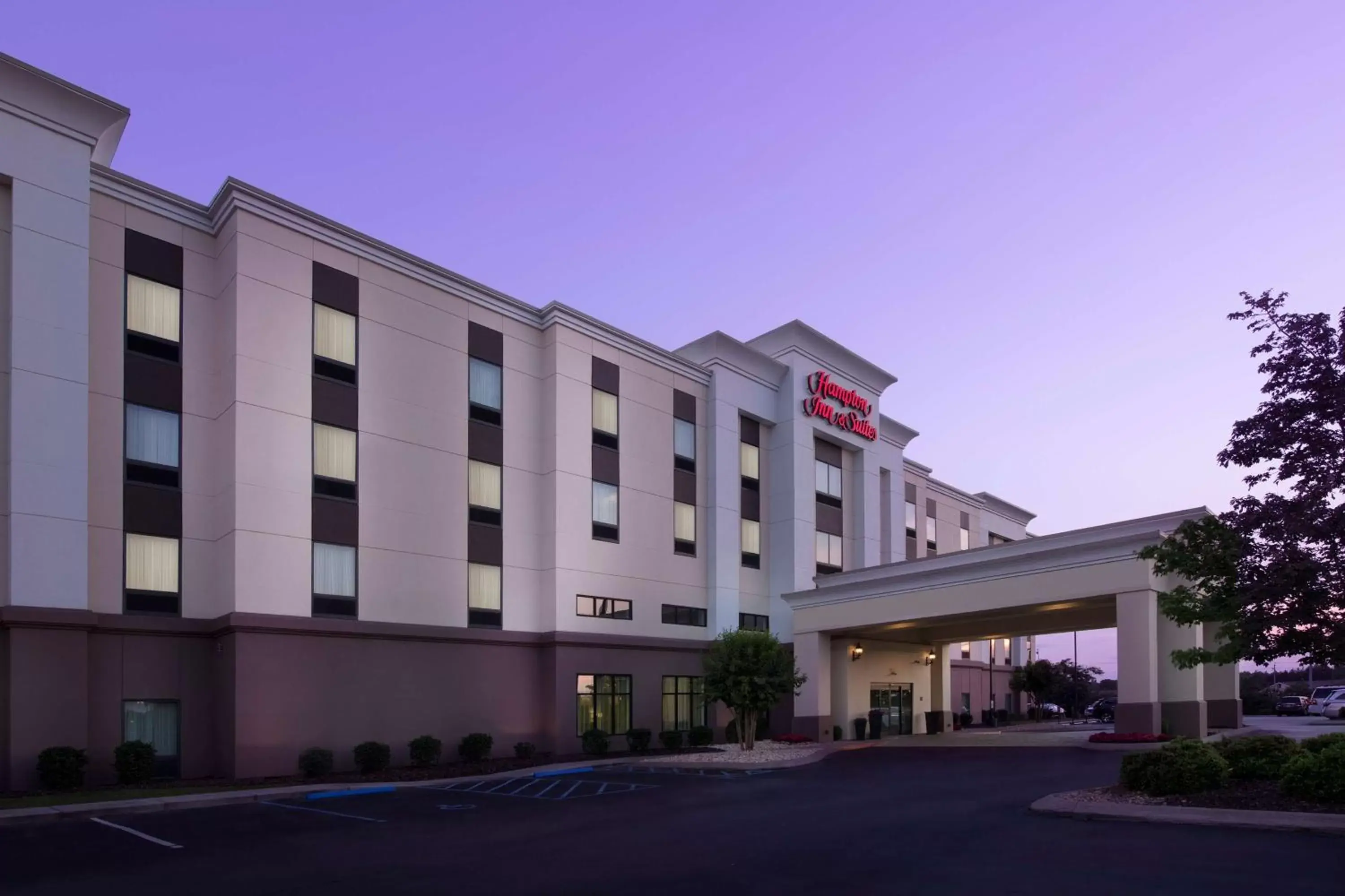 Property Building in Hampton Inn & Suites Athens/Interstate 65