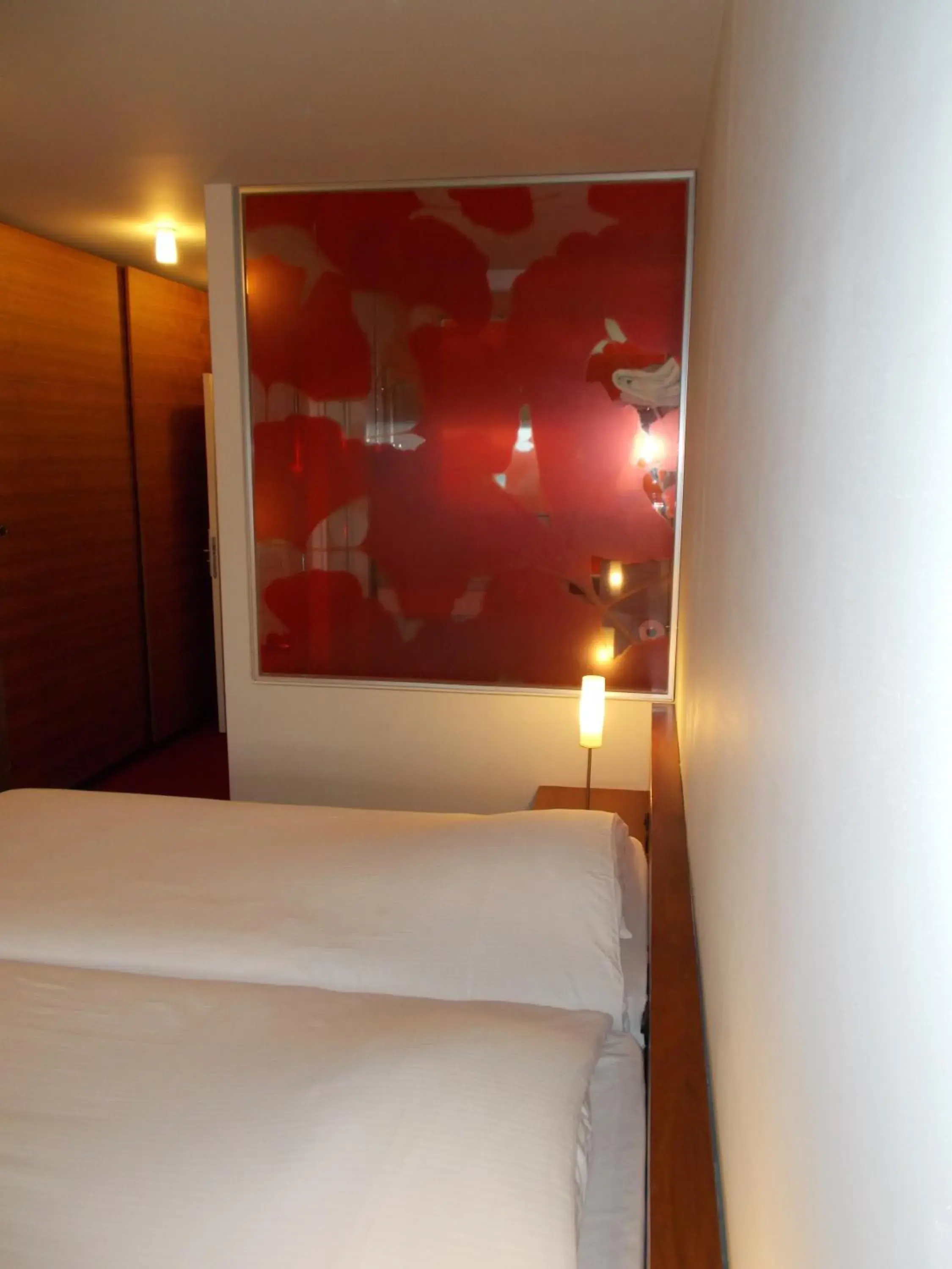 Bed in Hotel Corbie Lommel