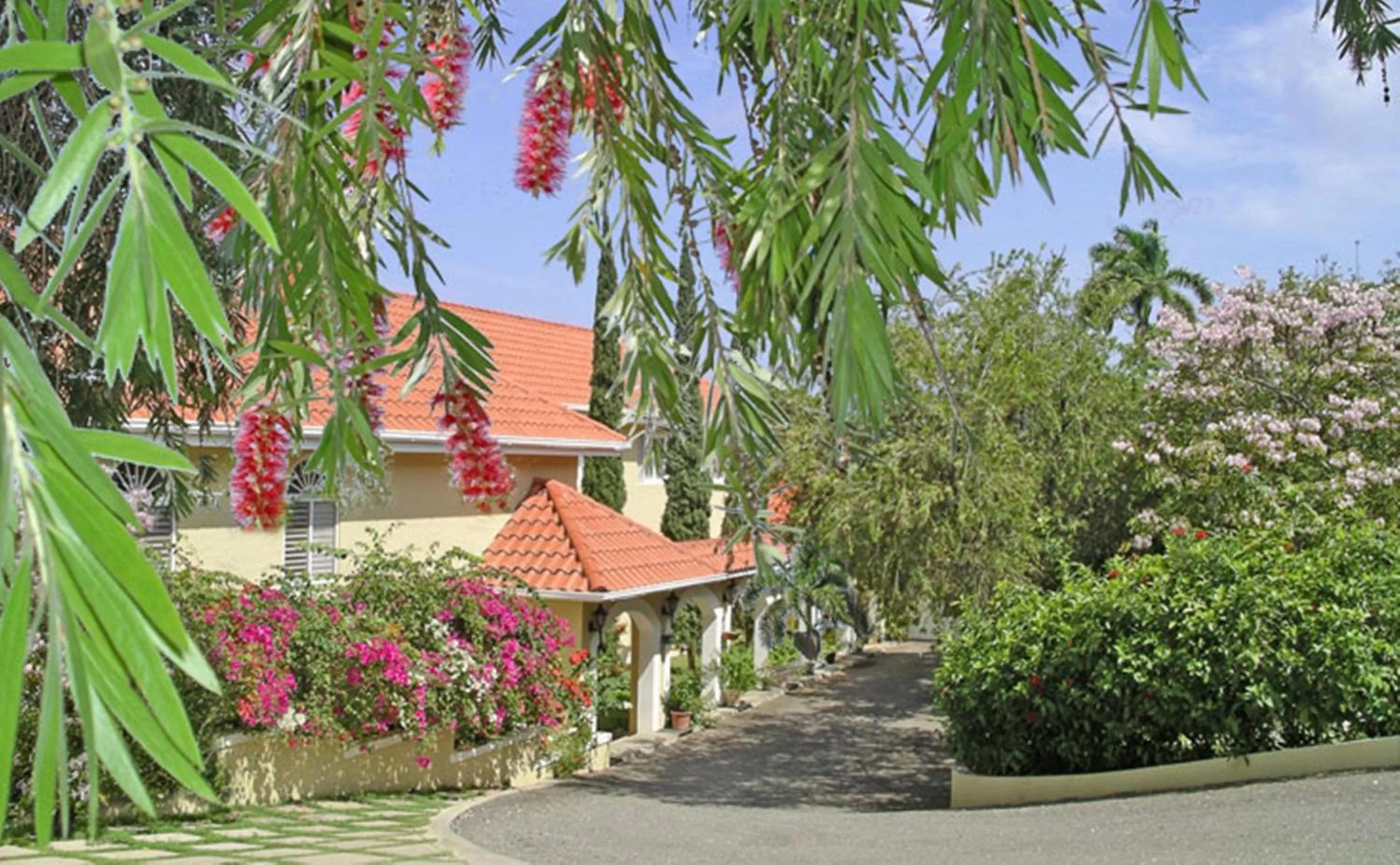 Facade/entrance in Polkerris Bed & Breakfast