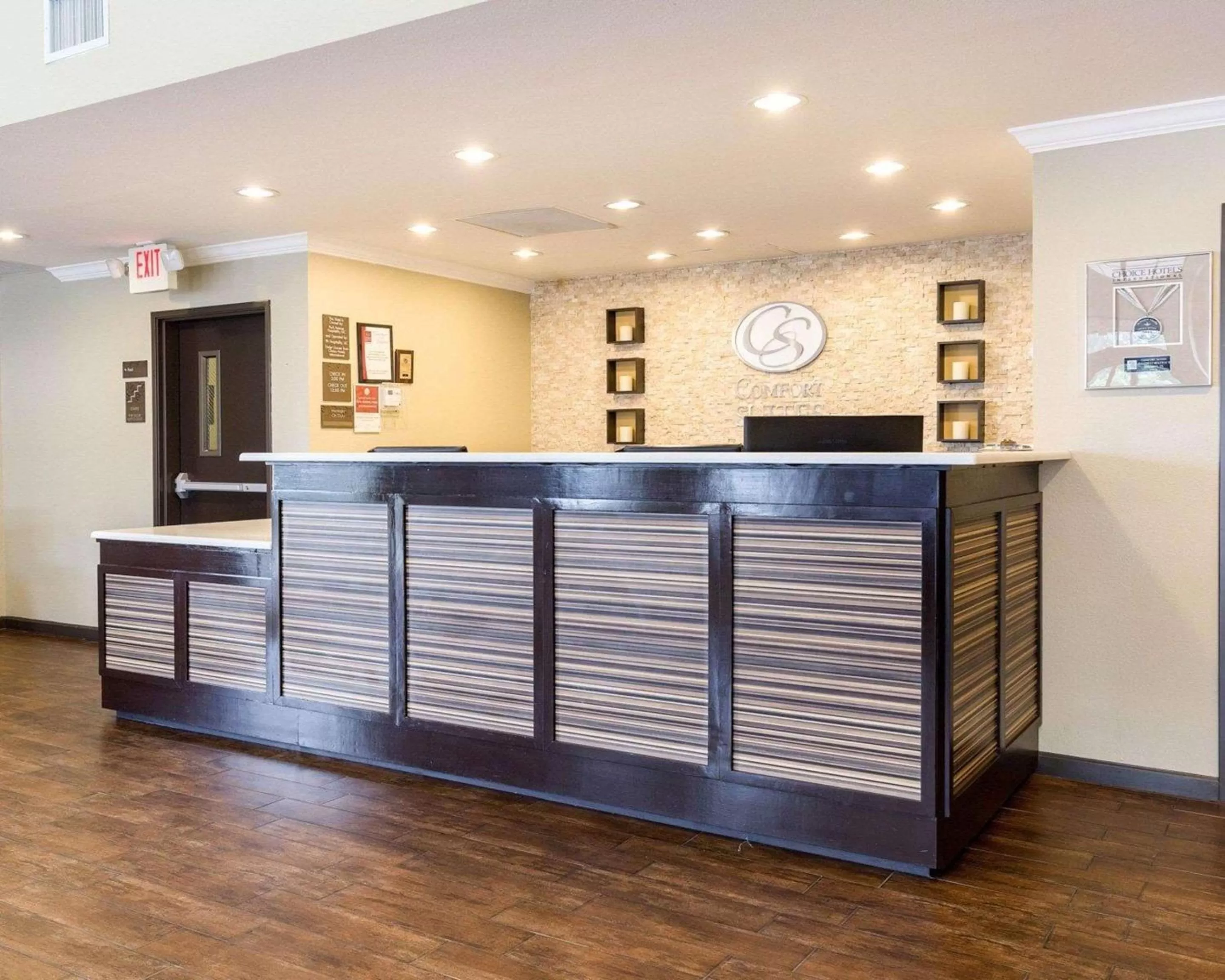 Lobby or reception in Comfort Suites near Westchase on Beltway 8