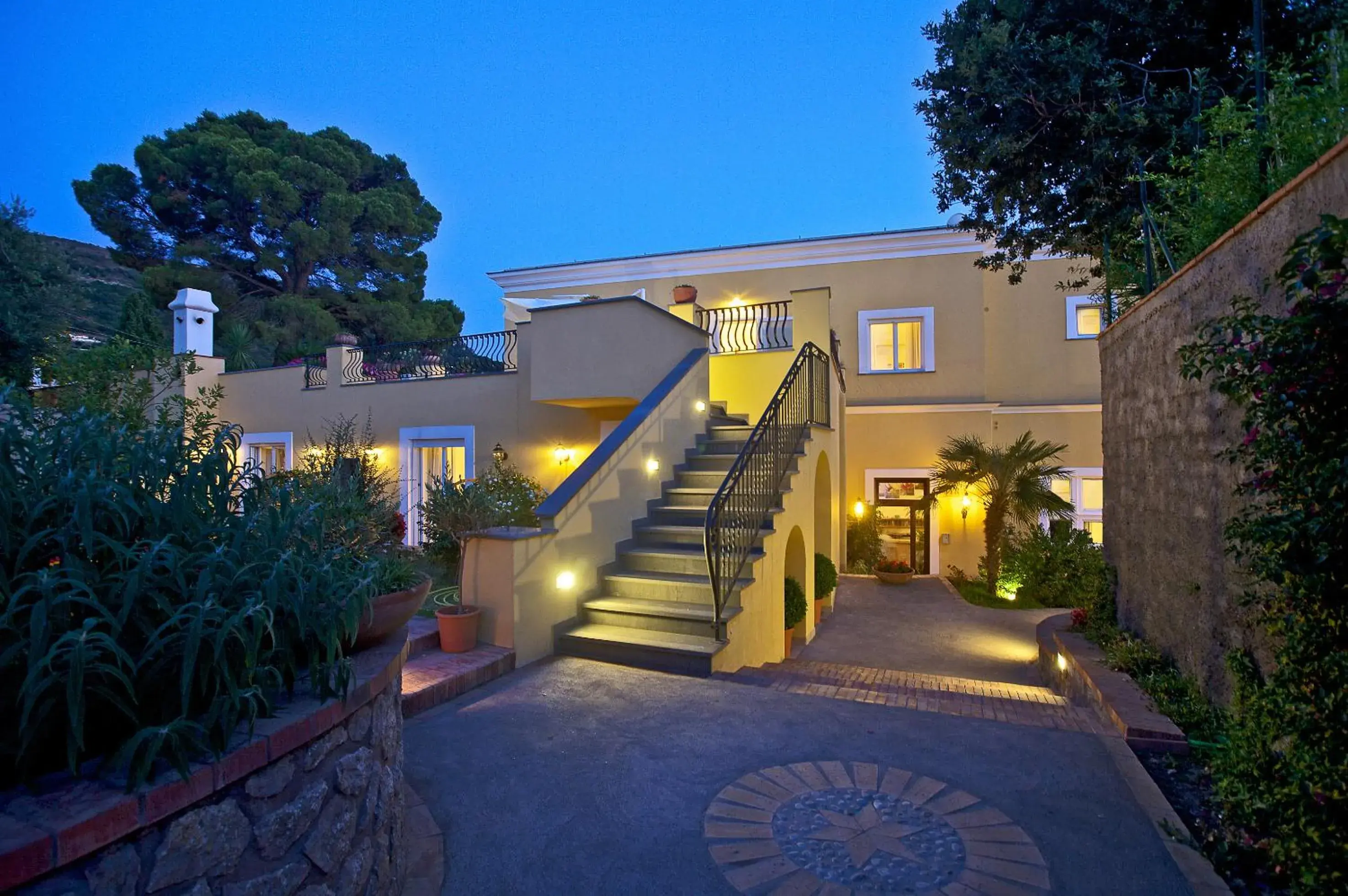 Facade/entrance, Property Building in Hotel Villa Ceselle