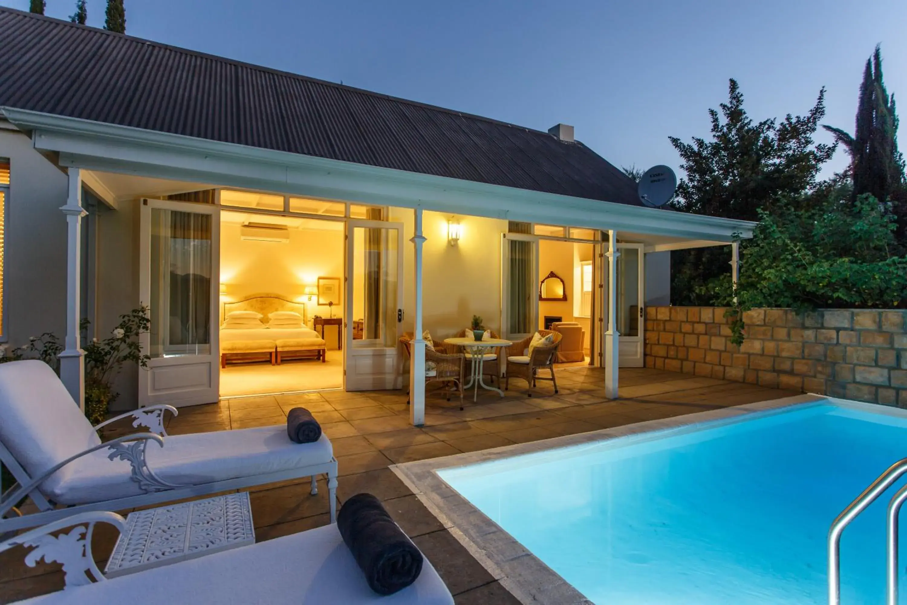 Property building, Swimming Pool in Rosenhof Boutique Hotel