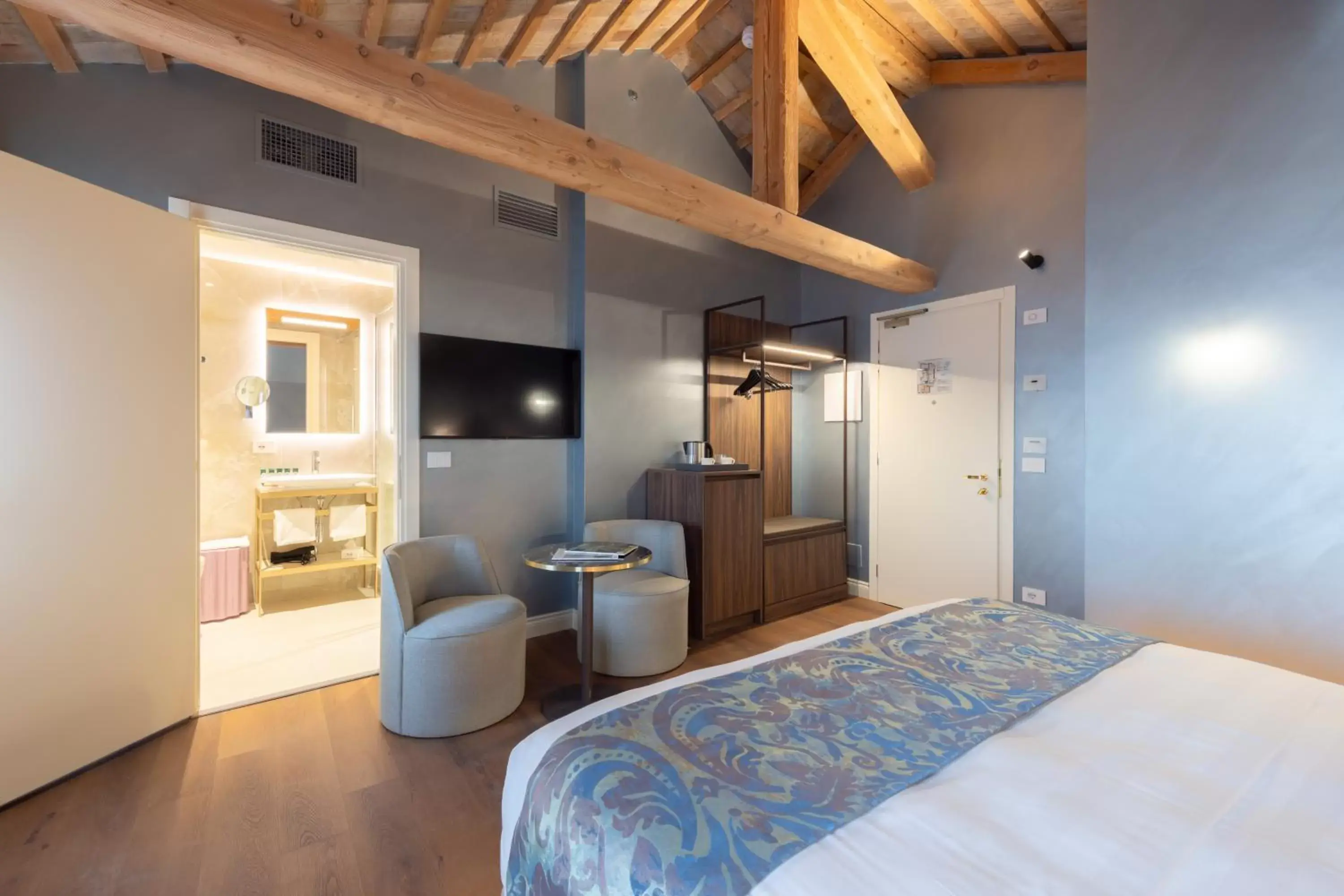 Bed in Palazzo Keller Bed in Palazzo Keller