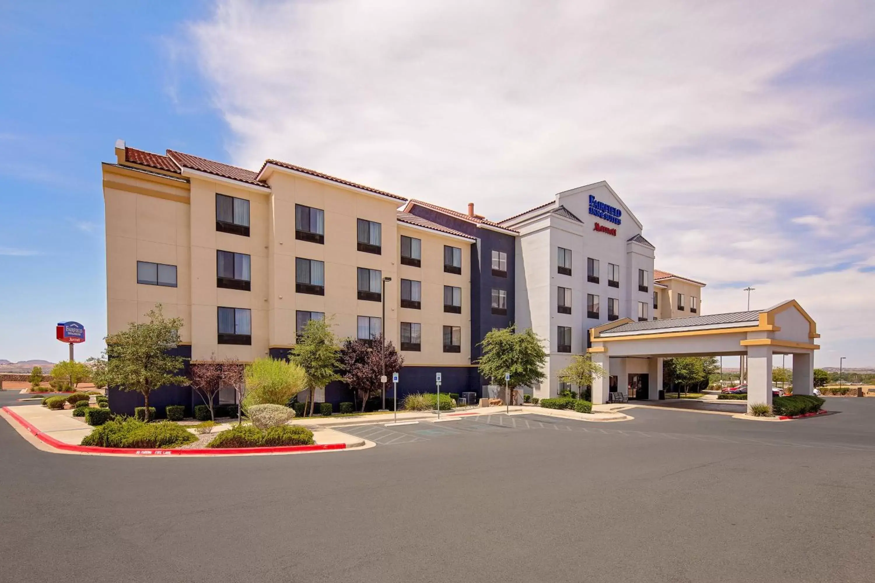 Property Building in Fairfield Inn and Suites by Marriott El Paso