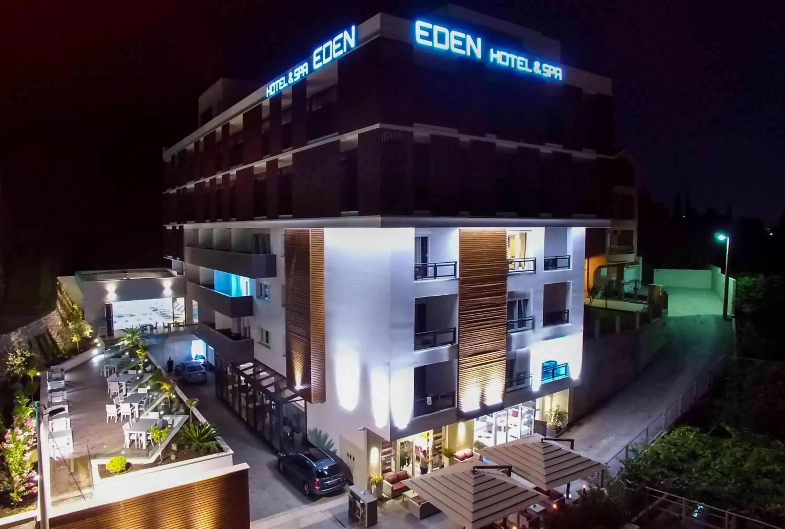 Night, Property Building in Hotel Eden
