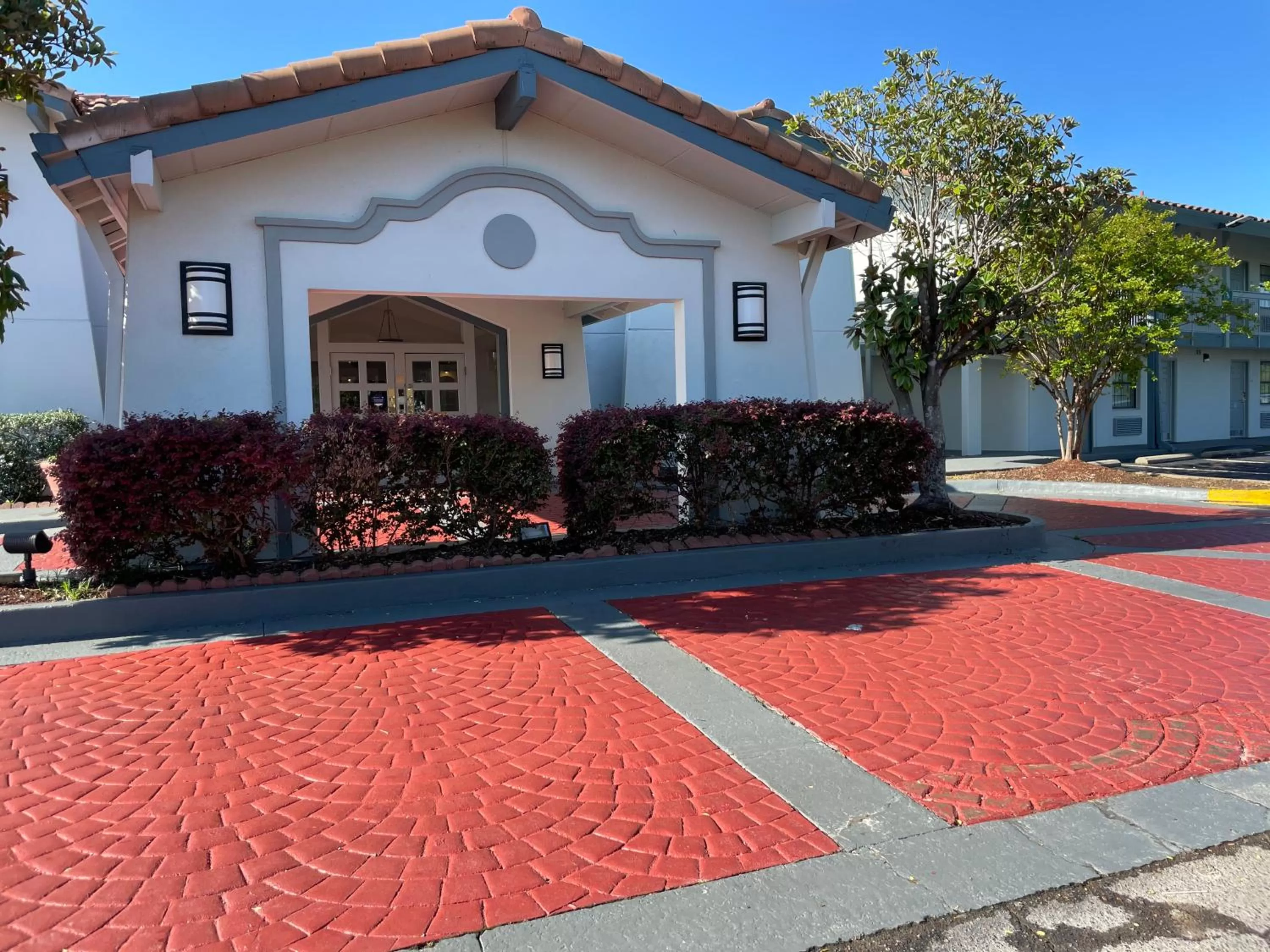 Property building in Travelodge by Wyndham Tuscaloosa