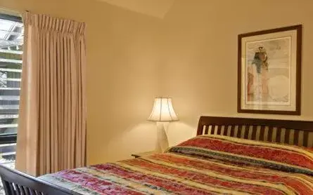 Bed in Castle Kaha Lani Resort