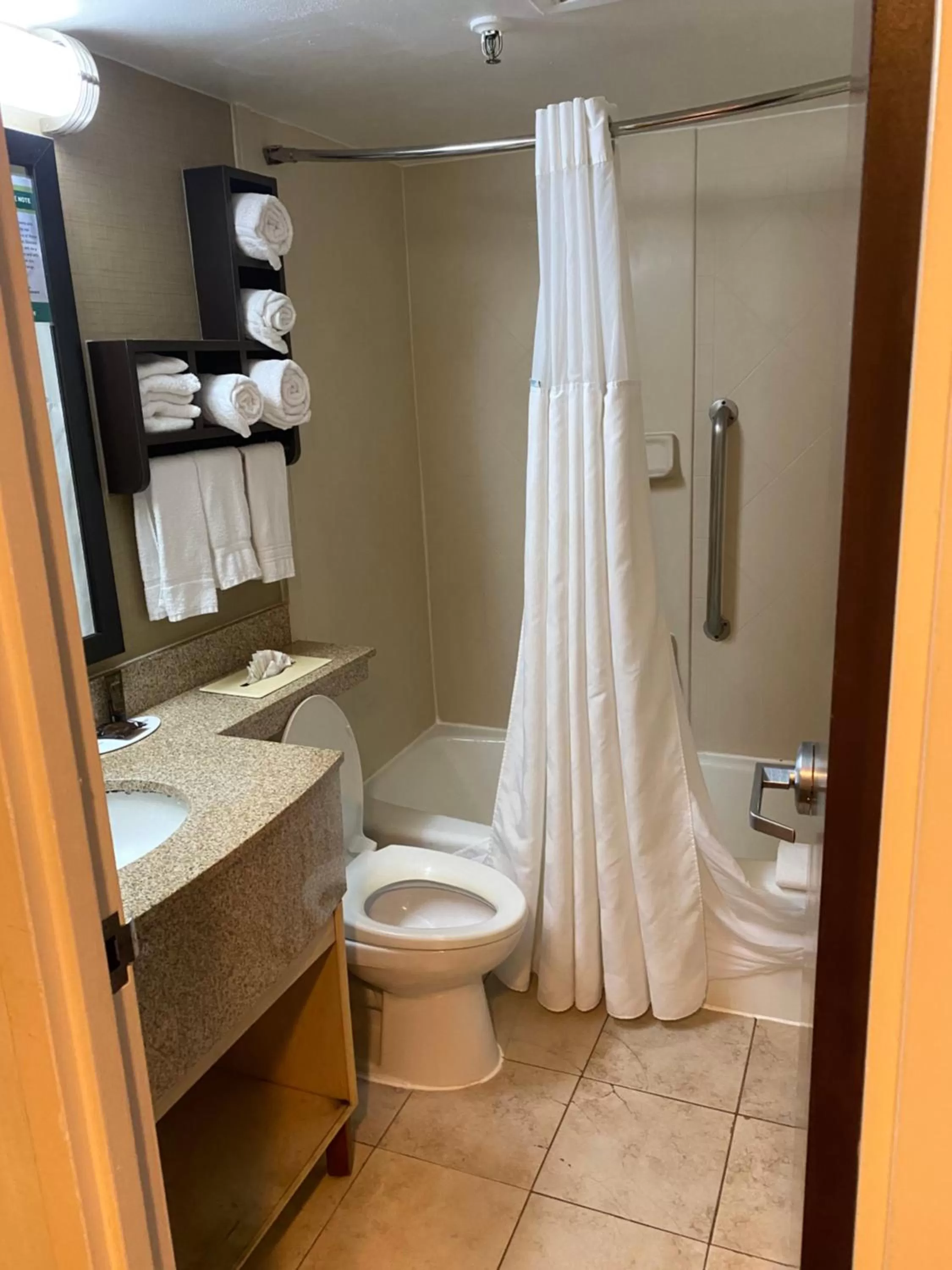 Bath in Wingate by Wyndham Springfield