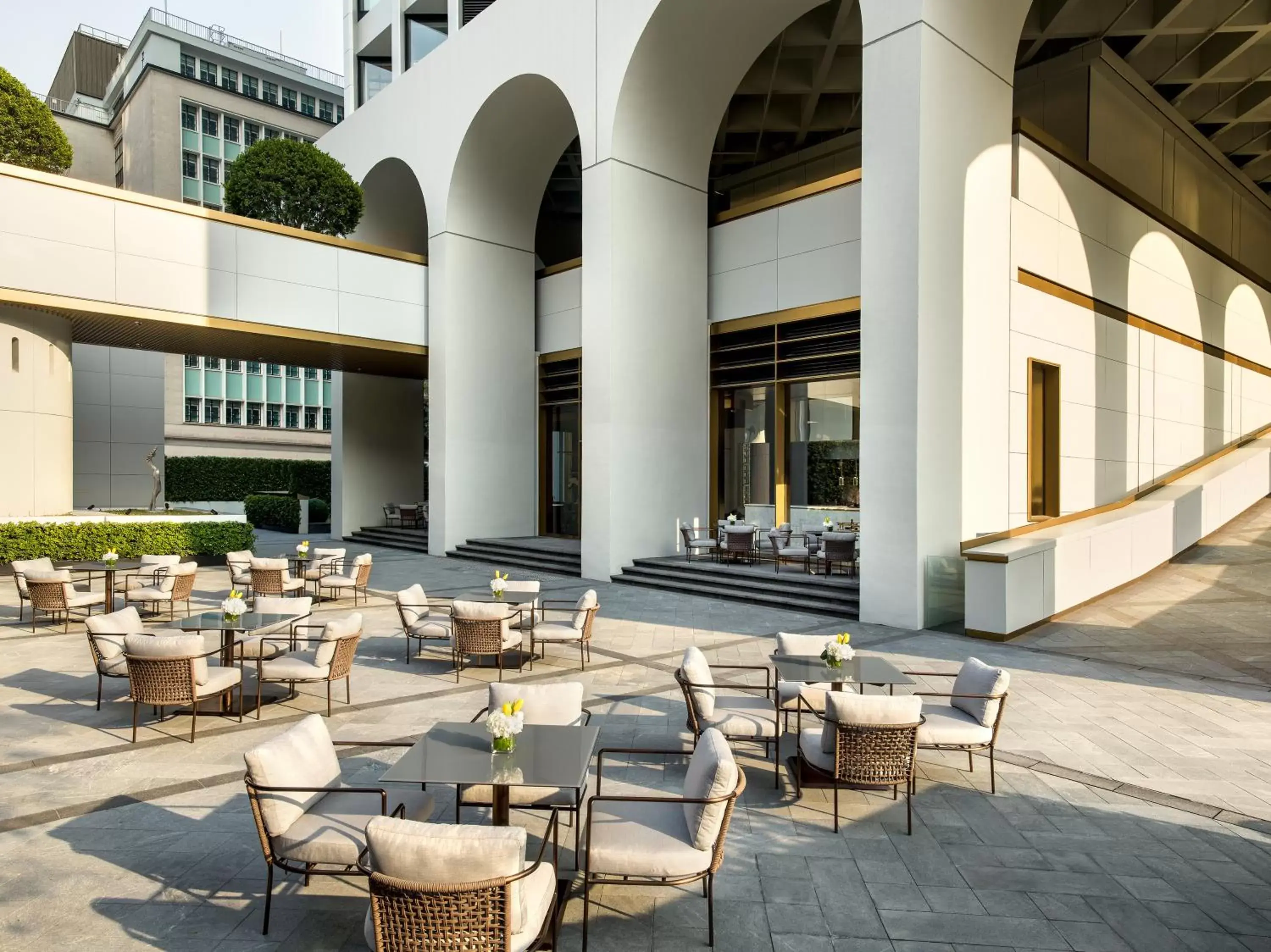 Balcony/Terrace, Restaurant/Places to Eat in The Murray, Hong Kong, a Niccolo Hotel