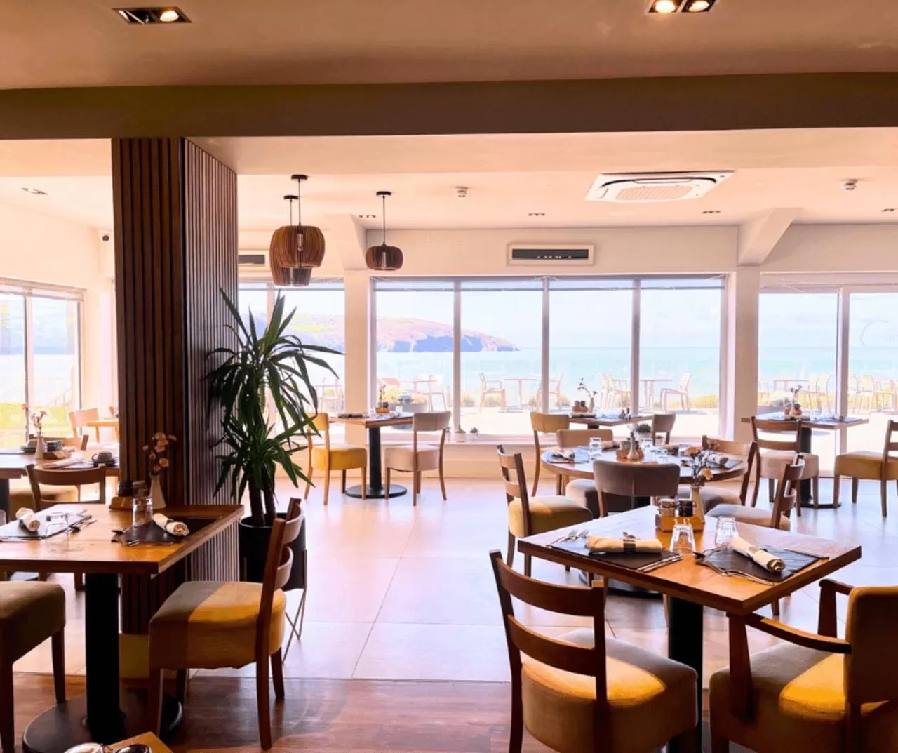 Restaurant/places to eat in The Cliff Hotel & Spa