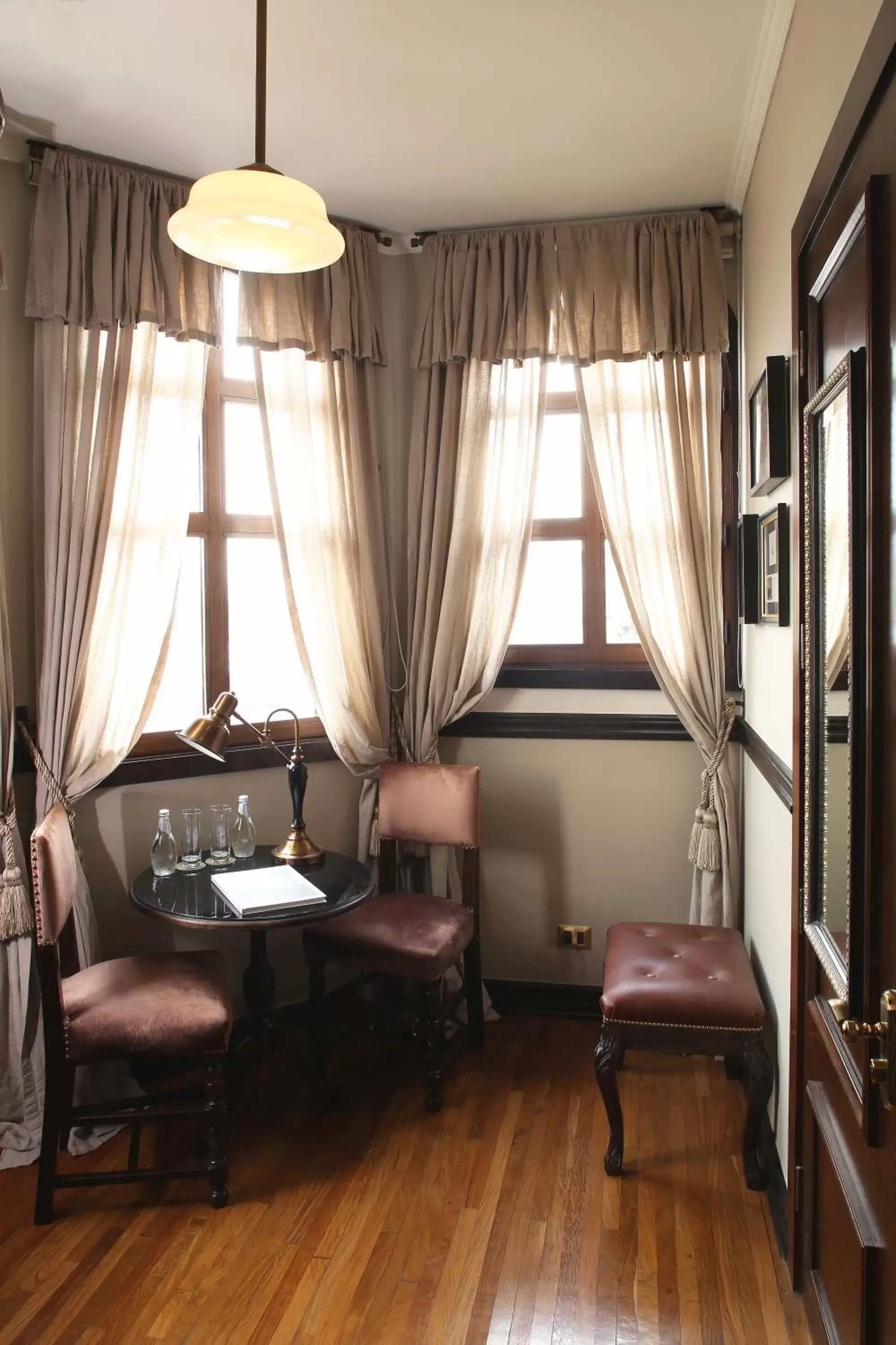 Seating Area in Hotel Boutique Castillo Rojo