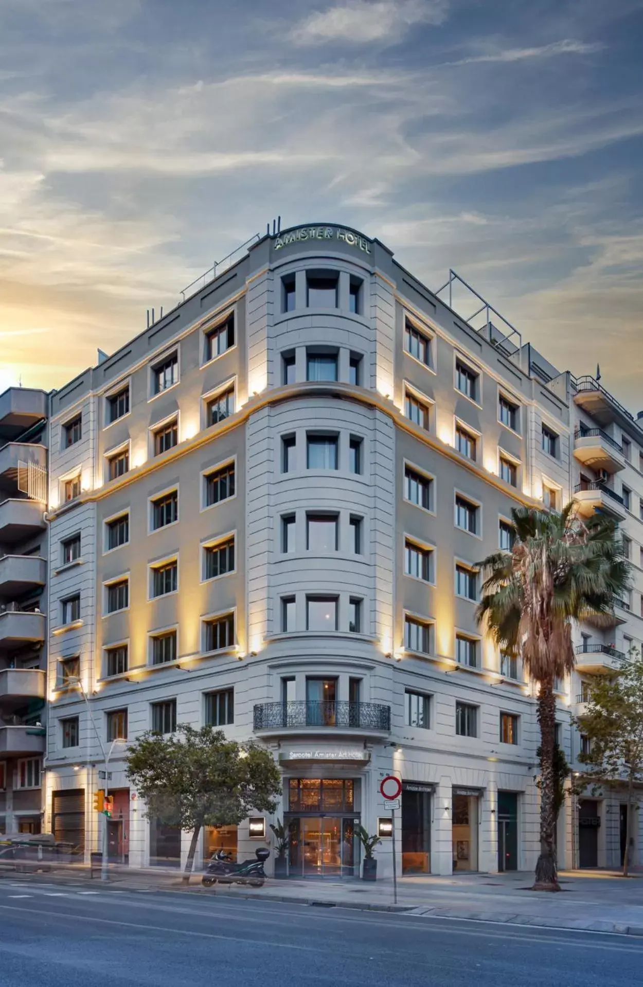 Property Building in Sercotel Amister Art Hotel Barcelona