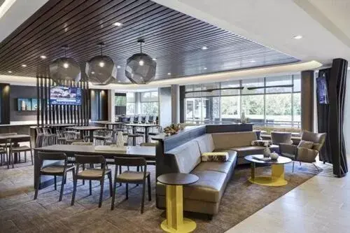 Seating area, Lounge/Bar in SpringHill Suites by Marriott Philadelphia West Chester/Exton