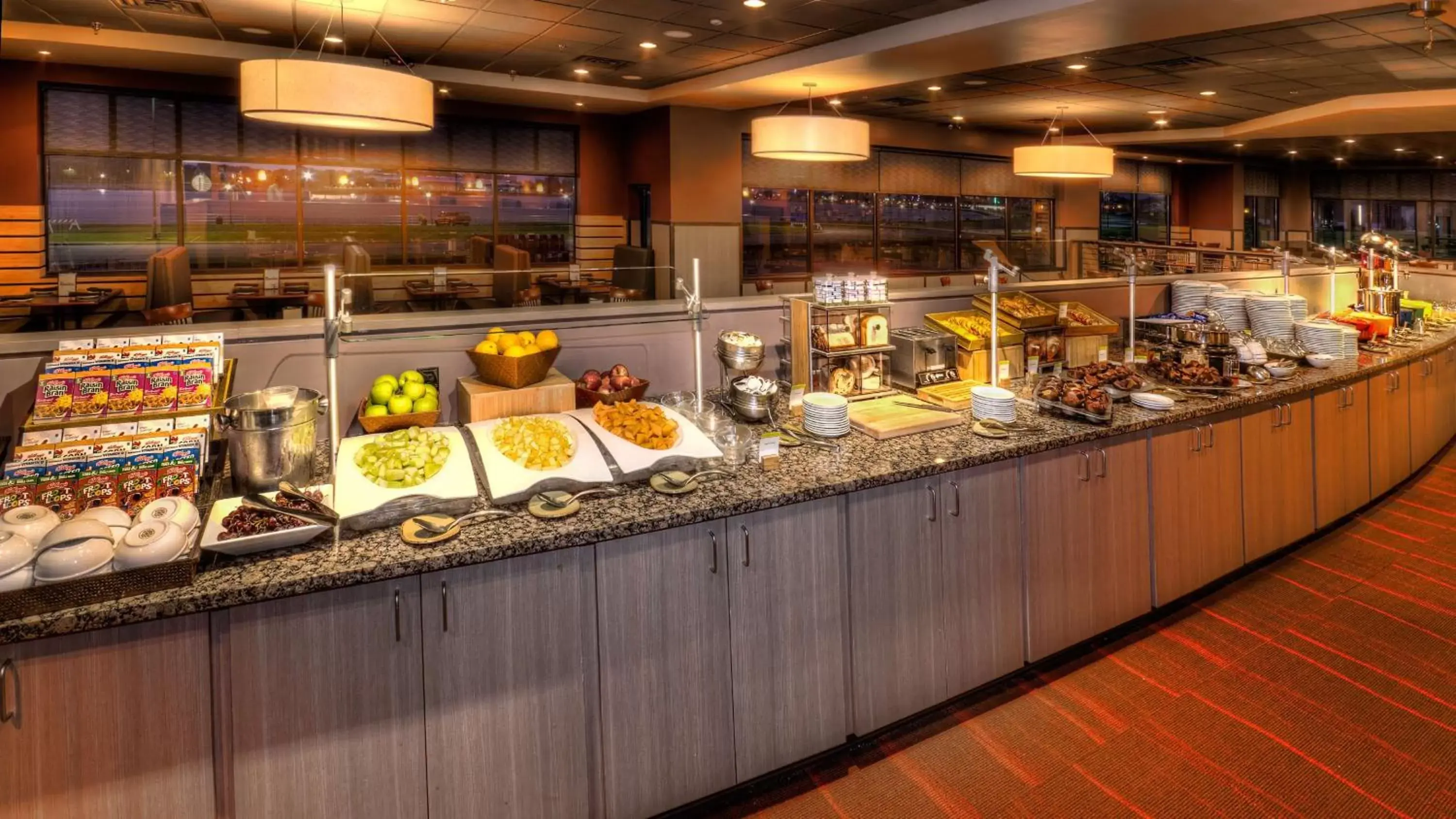 Restaurant/places to eat, Food in DoubleTree by Hilton Port Huron