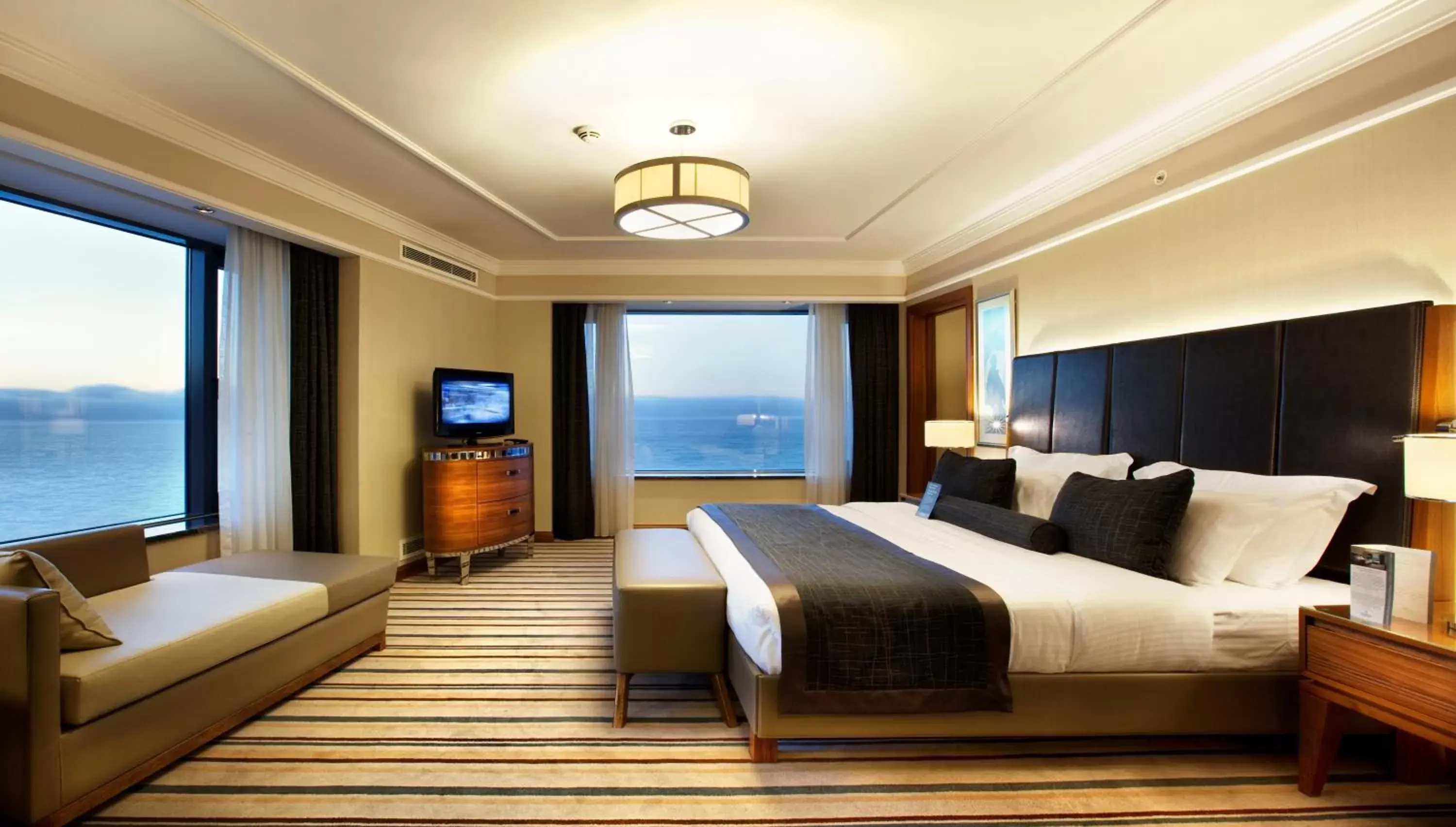 View (from property/room), Bed in Dedeman Zonguldak View (from property/room), Bed in Dedeman Zonguldak