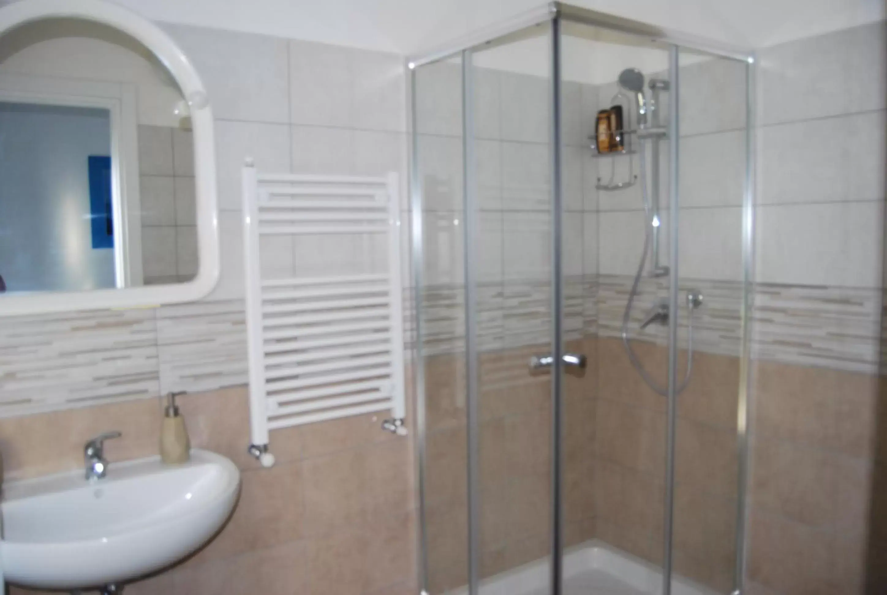 Shower, Bathroom in A Casa di Lidia B&B Gaeta