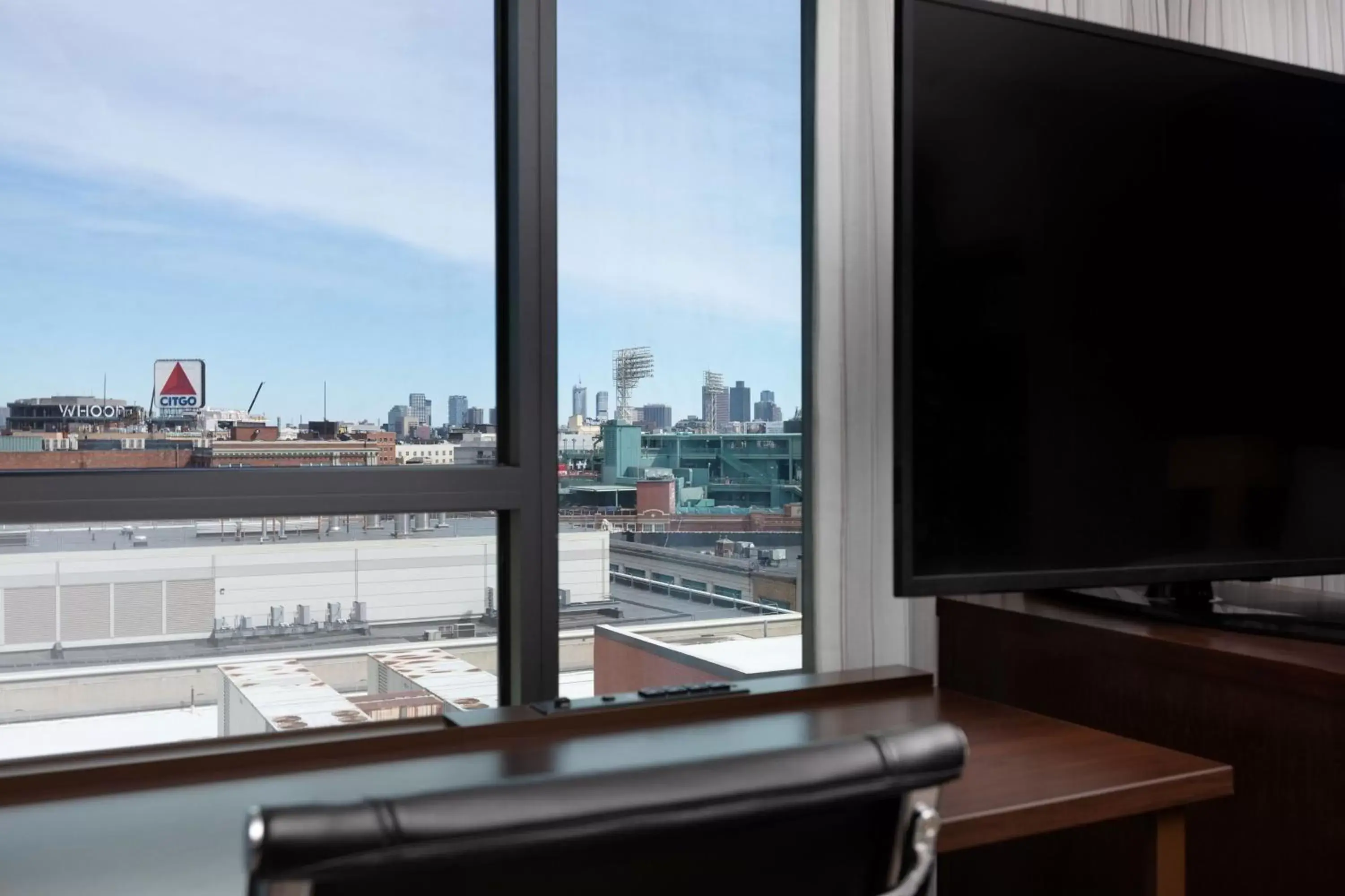 Photo of the whole room, TV/Entertainment Center in Residence Inn by Marriott Boston Back Bay/Fenway